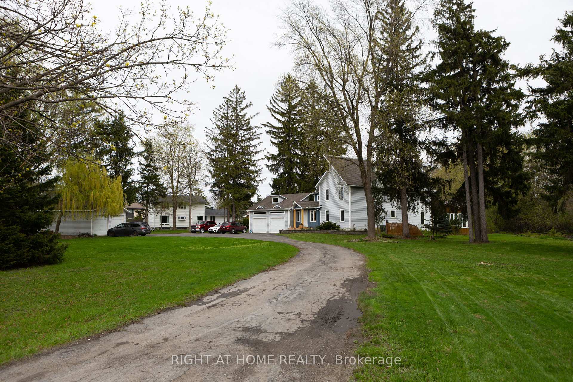 Photo 6 of 3208 Richmond Road, Ottawa, Bruce Farm/Graham Park/Qualicum/Bellands — HOMEH