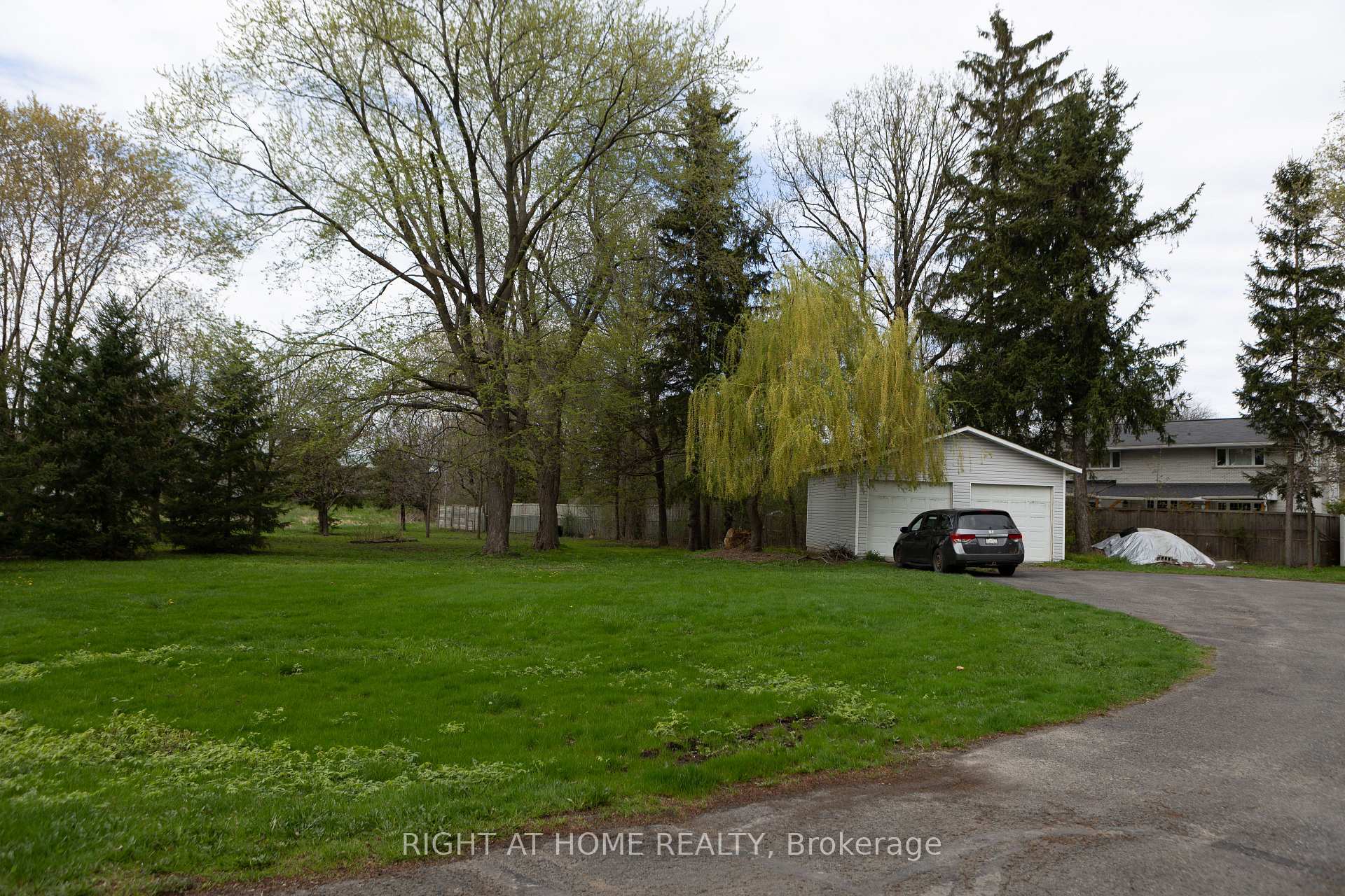 Photo 7 of 3208 Richmond Road, Ottawa, Bruce Farm/Graham Park/Qualicum/Bellands — HOMEH
