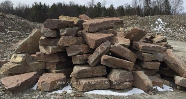 Photo 3 of 48 Ties Mountain Road, Trent Lakes — HOMEH
