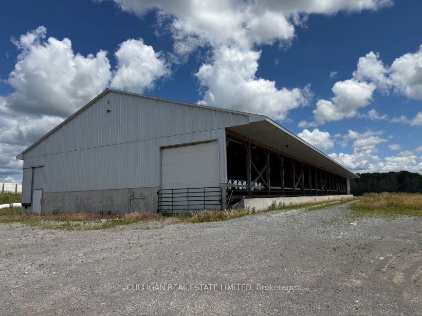 Photo 2 of 72 Baitleys Road N, Prince Edward County, Wellington Ward — HOMEH