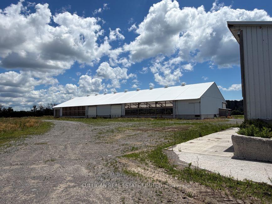 Photo 3 of 72 Baitleys Road N, Prince Edward County, Wellington Ward — HOMEH