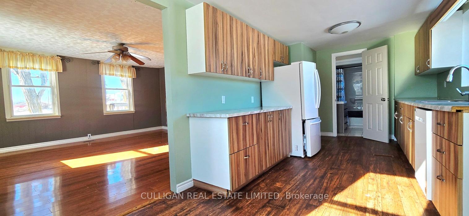 Photo 16 of 72 Baitleys Road N, Prince Edward County, Wellington Ward — HOMEH