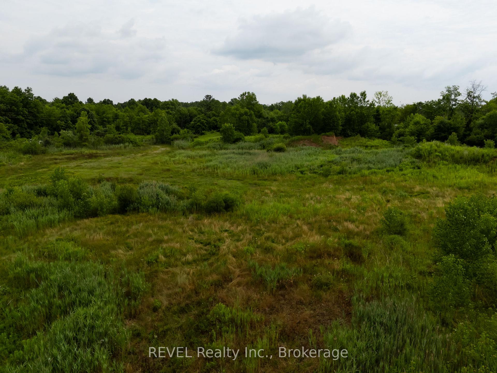 Photo 10 of 9940 Biggar Road, Niagara Falls, Schisler — HOMEH