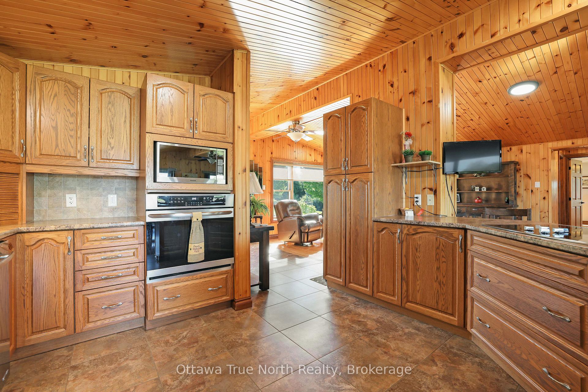 Photo 20 of 3376 Burnstown Road, Horton, Horton Twp — HOMEH