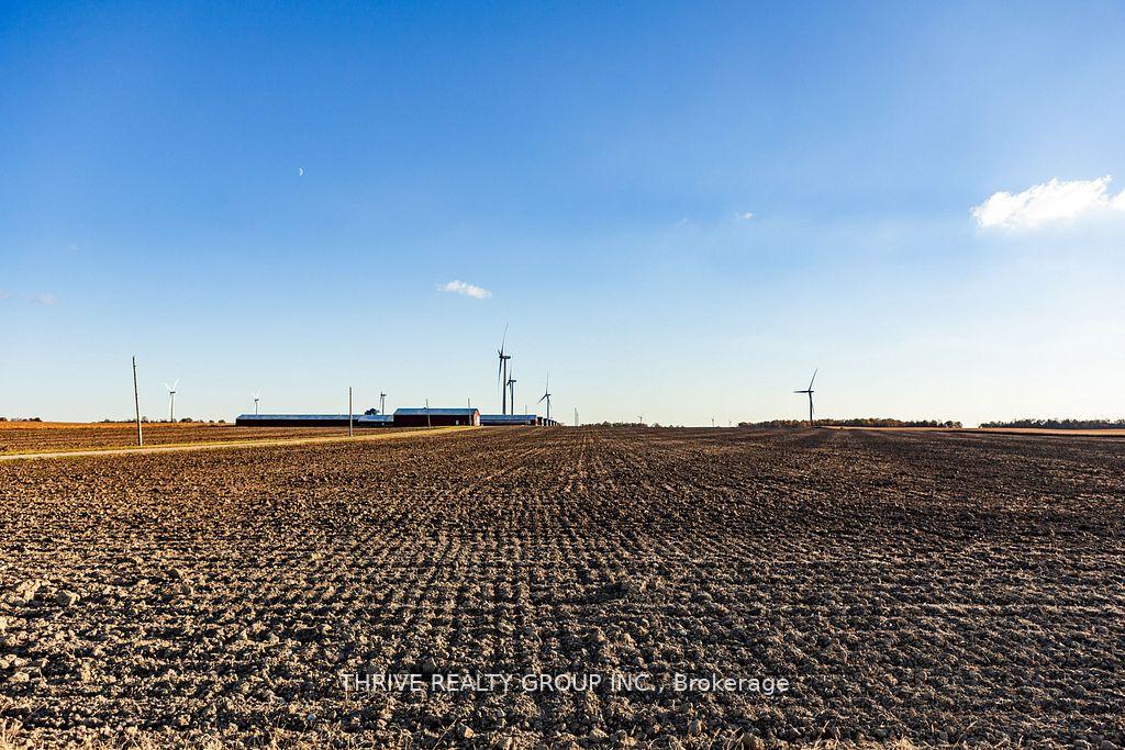 Photo 12 of 2921 Cuddy Drive, Adelaide Metcalfe, Rural Adelaide Metcalfe — HOMEH