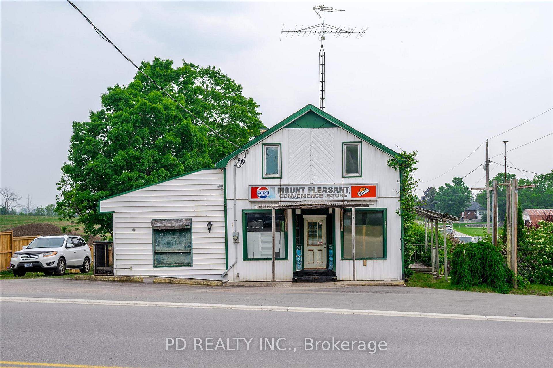 Photo 2 of 2449 Queen Mary Street, Cavan Monaghan, Cavan Twp — HOMEH