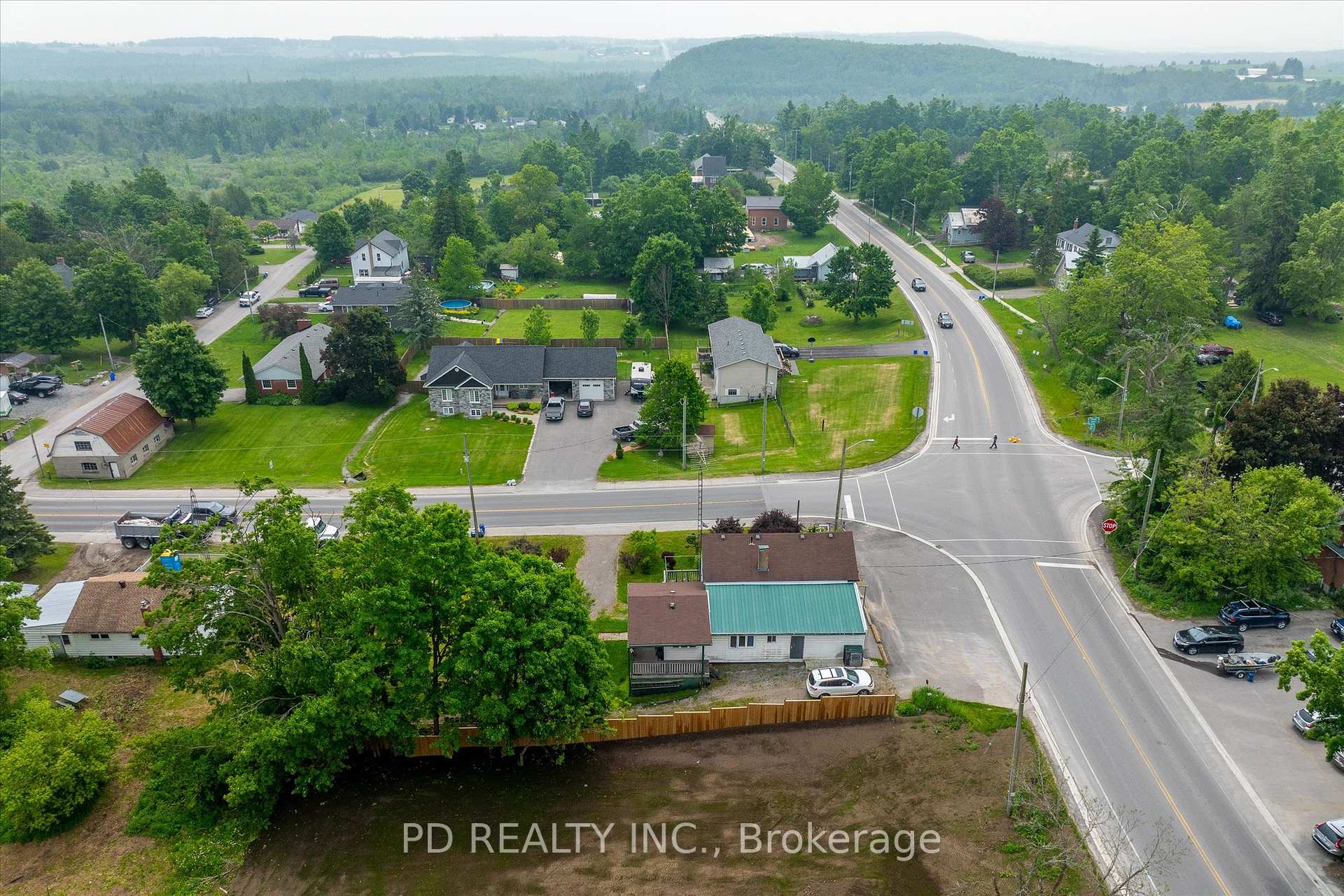 Photo 9 of 2449 Queen Mary Street, Cavan Monaghan, Cavan Twp — HOMEH