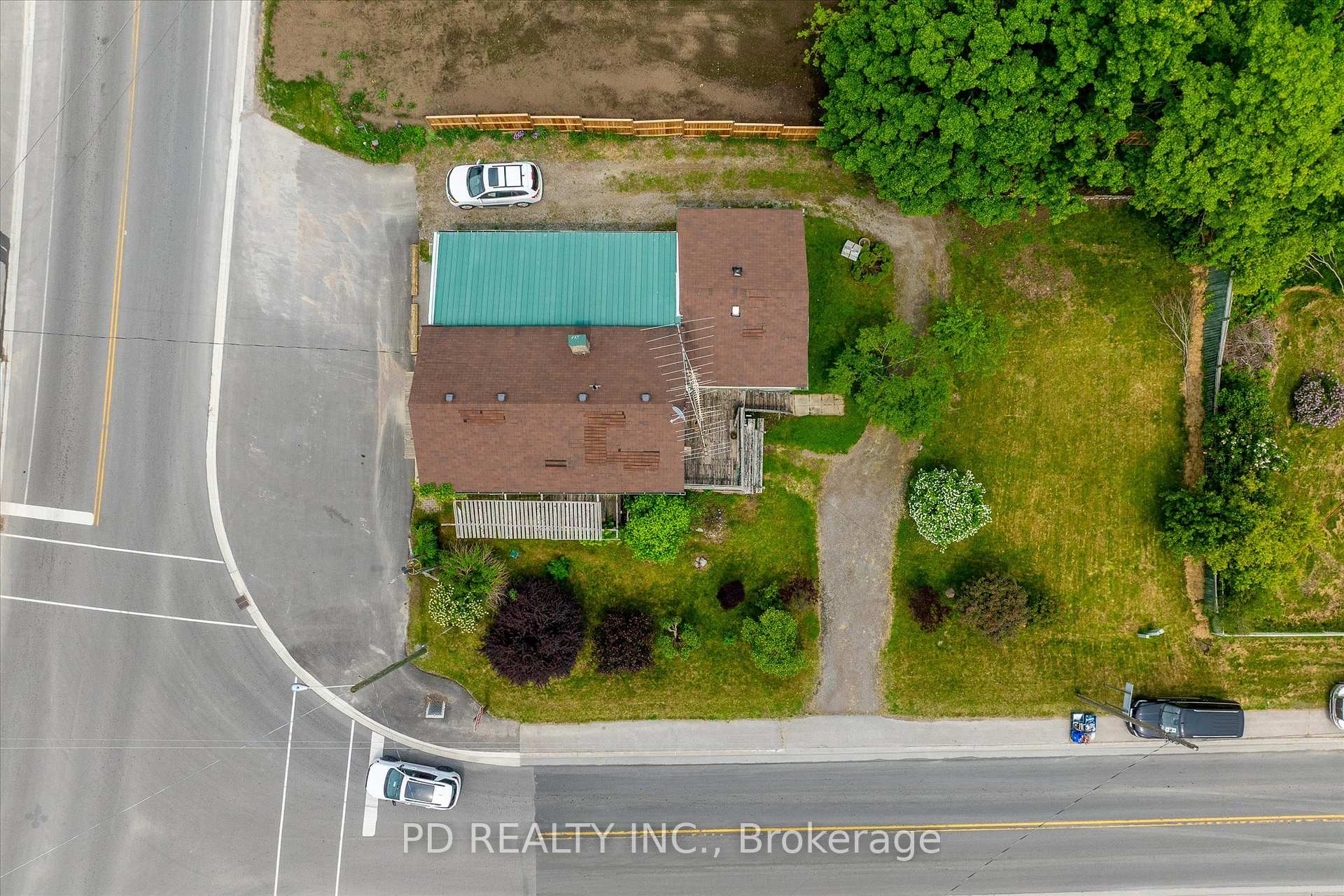 Photo 11 of 2449 Queen Mary Street, Cavan Monaghan, Cavan Twp — HOMEH