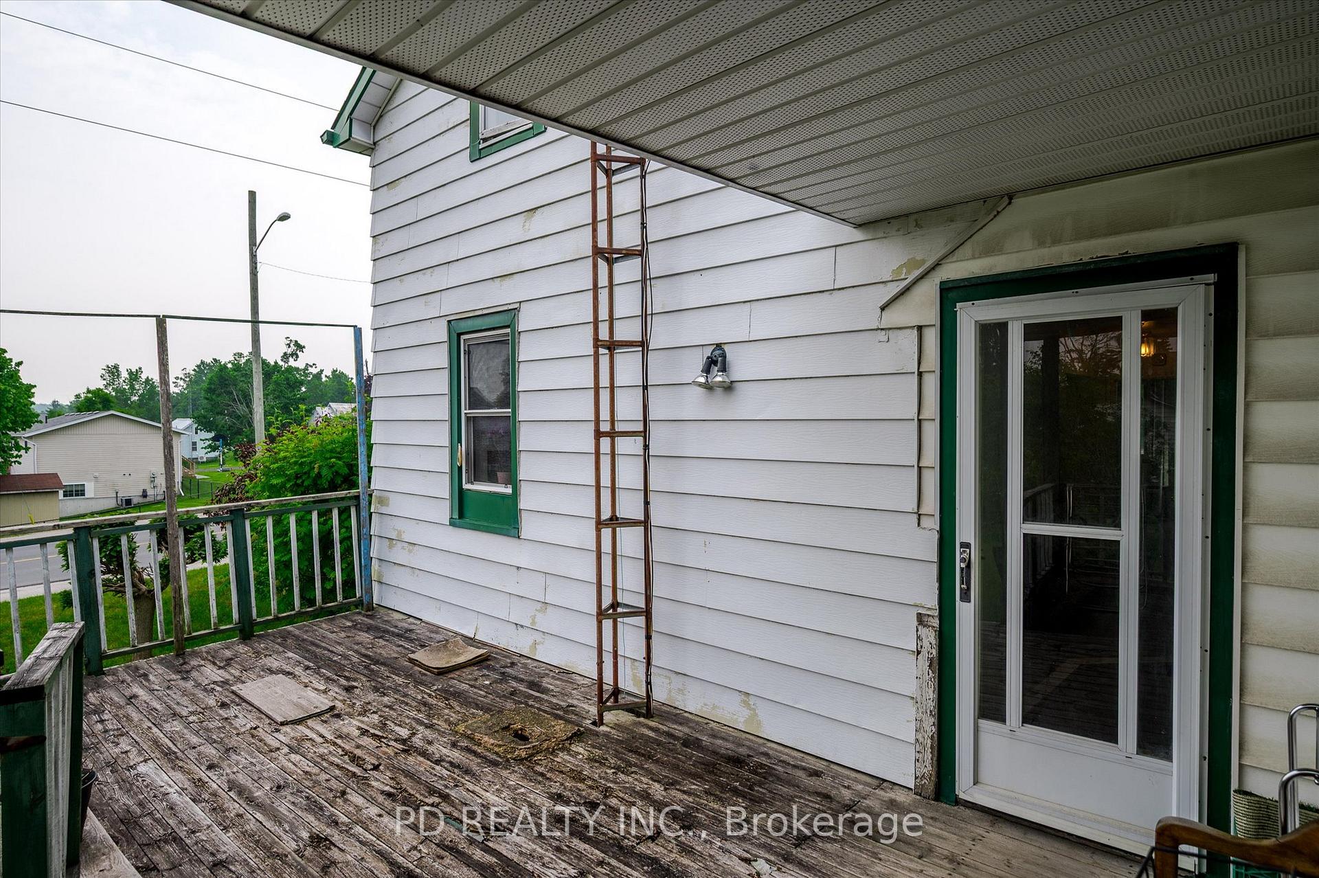 Photo 18 of 2449 Queen Mary Street, Cavan Monaghan, Cavan Twp — HOMEH