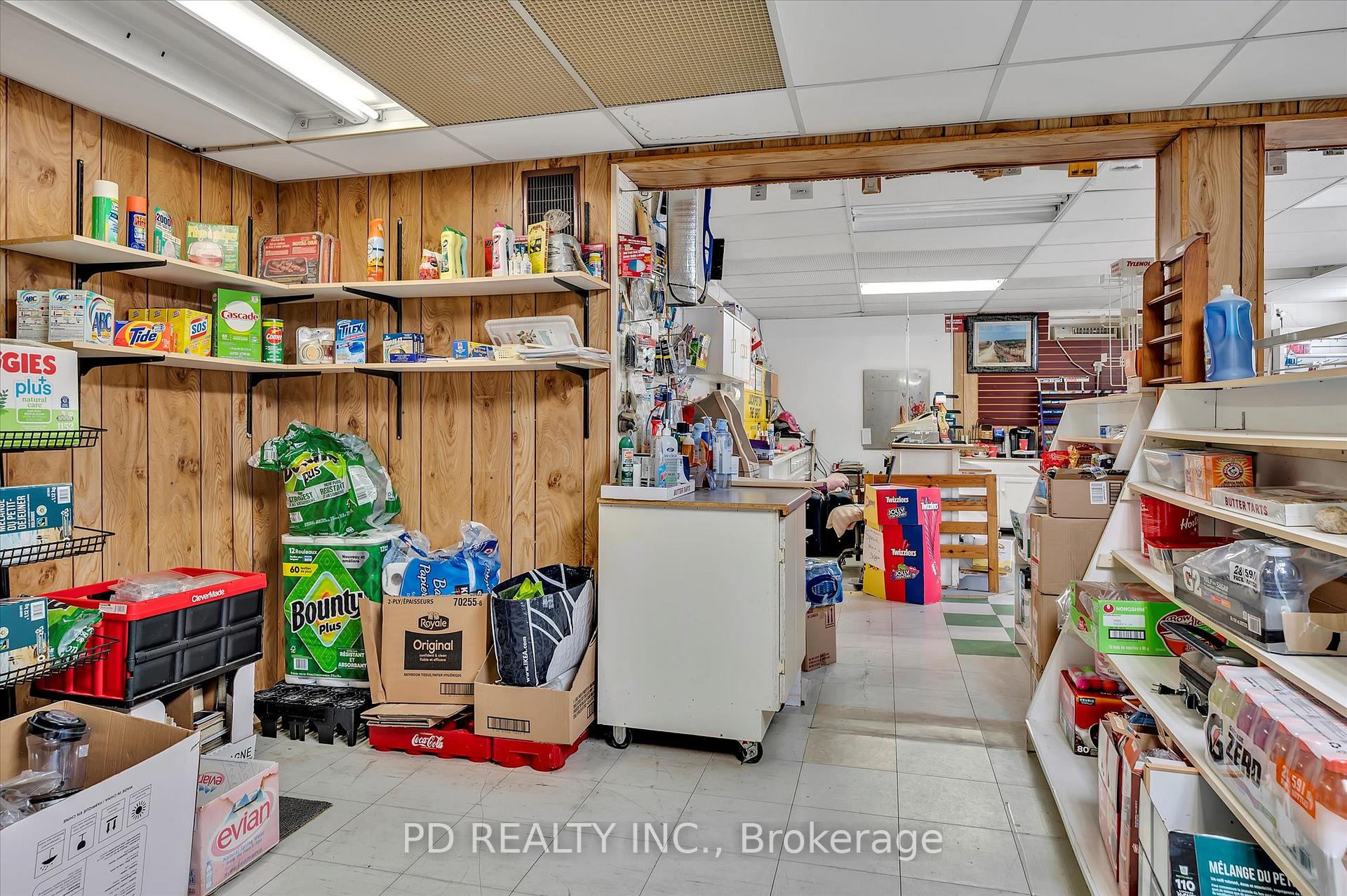 Photo 35 of 2449 Queen Mary Street, Cavan Monaghan, Cavan Twp — HOMEH