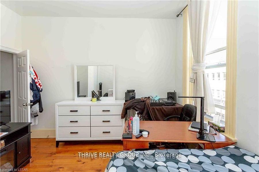 Photo 17 of 187 Dundas Street, London, East K — HOMEH