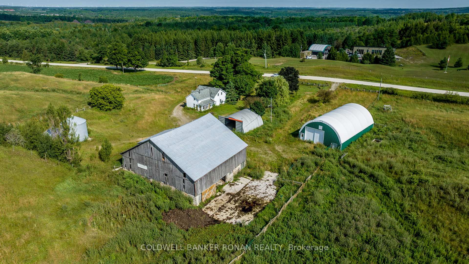 Photo 17 of 486356 30 Side Road Side Road, Mono, Rural Mono — HOMEH