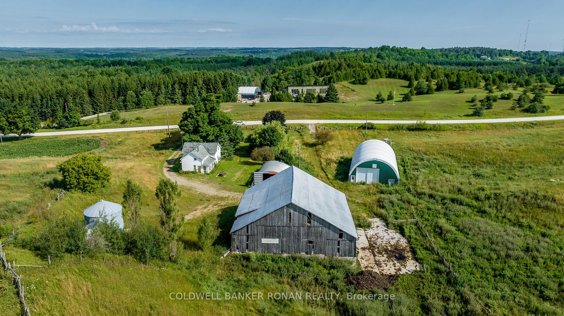 Photo 18 of 486356 30 Side Road Side Road, Mono, Rural Mono — HOMEH
