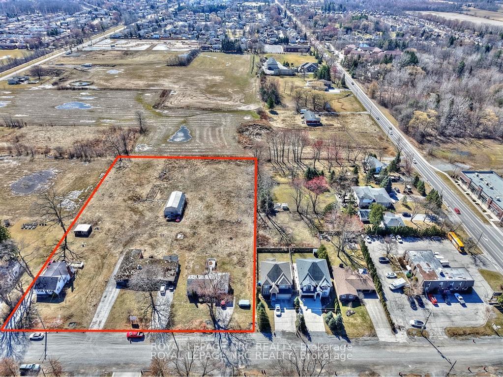 Photo 1 of 743 Quaker Road, Pelham, Fonthill — HOMEH