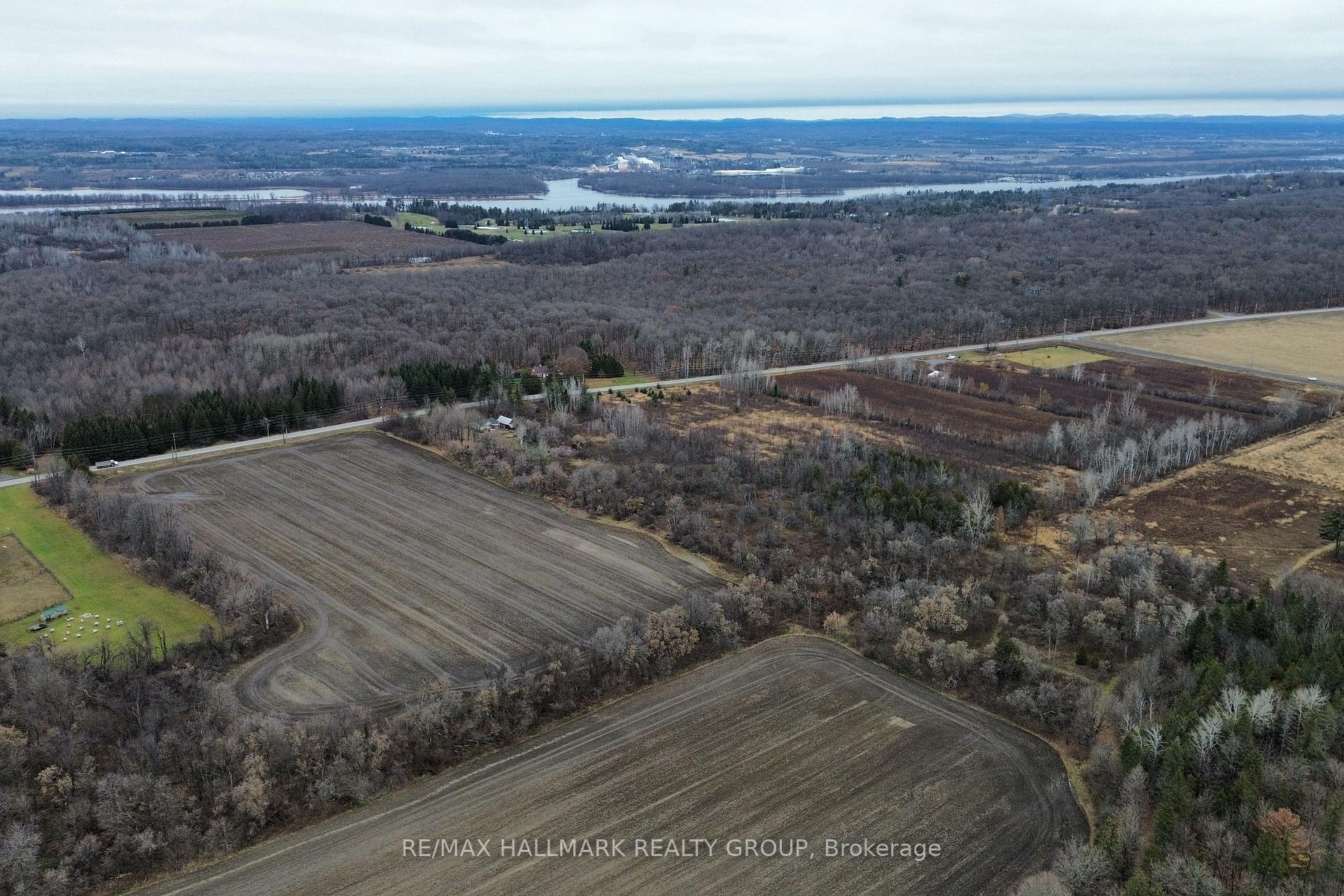 Photo 13 of 1730 Wilhaven Drive, Ottawa, Cumberland West — HOMEH