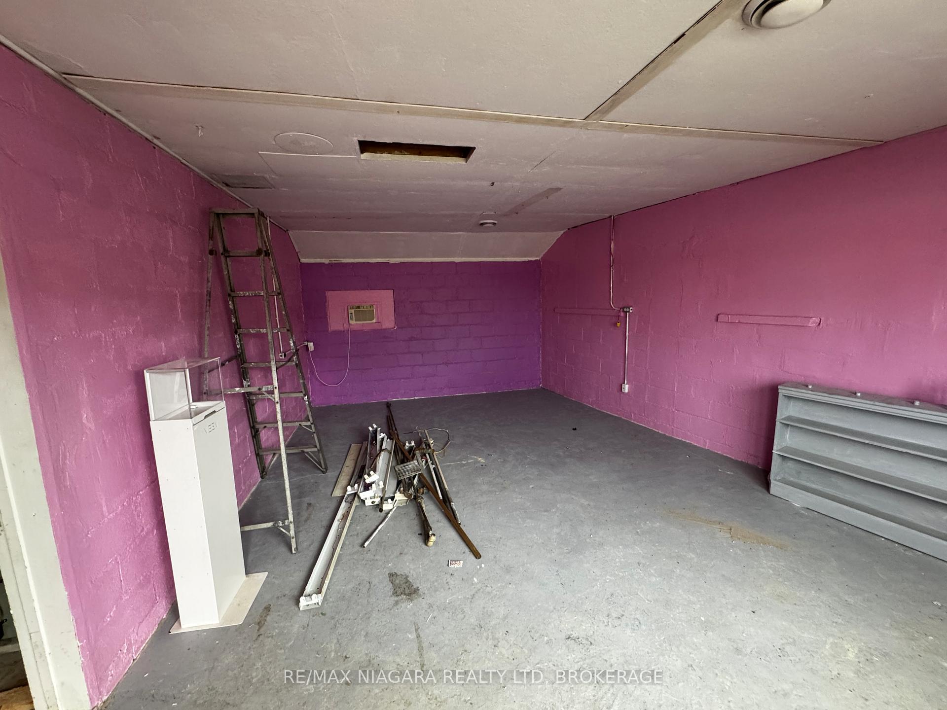 Photo 8 of 34 Avenue Place, Welland, Welland Downtown — HOMEH