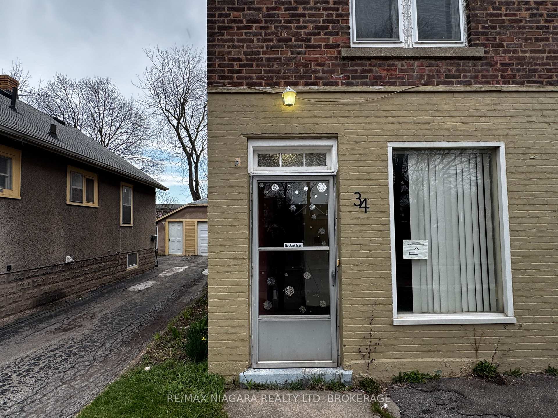 Photo 10 of 34 Avenue Place, Welland, Welland Downtown — HOMEH