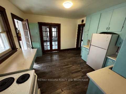 Photo 15 of 34 Avenue Place, Welland, Welland Downtown — HOMEH
