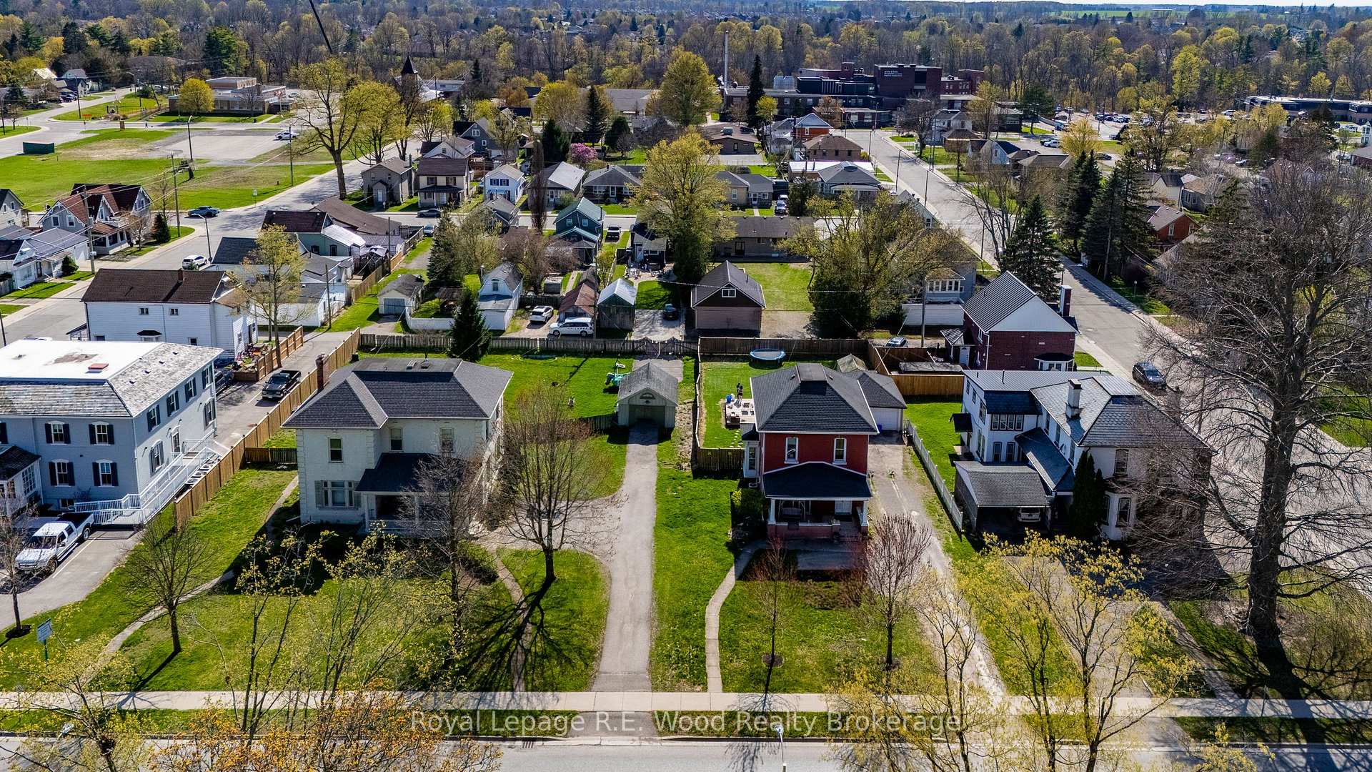 Photo 7 of 267-273 Broadway, Tillsonburg — HOMEH