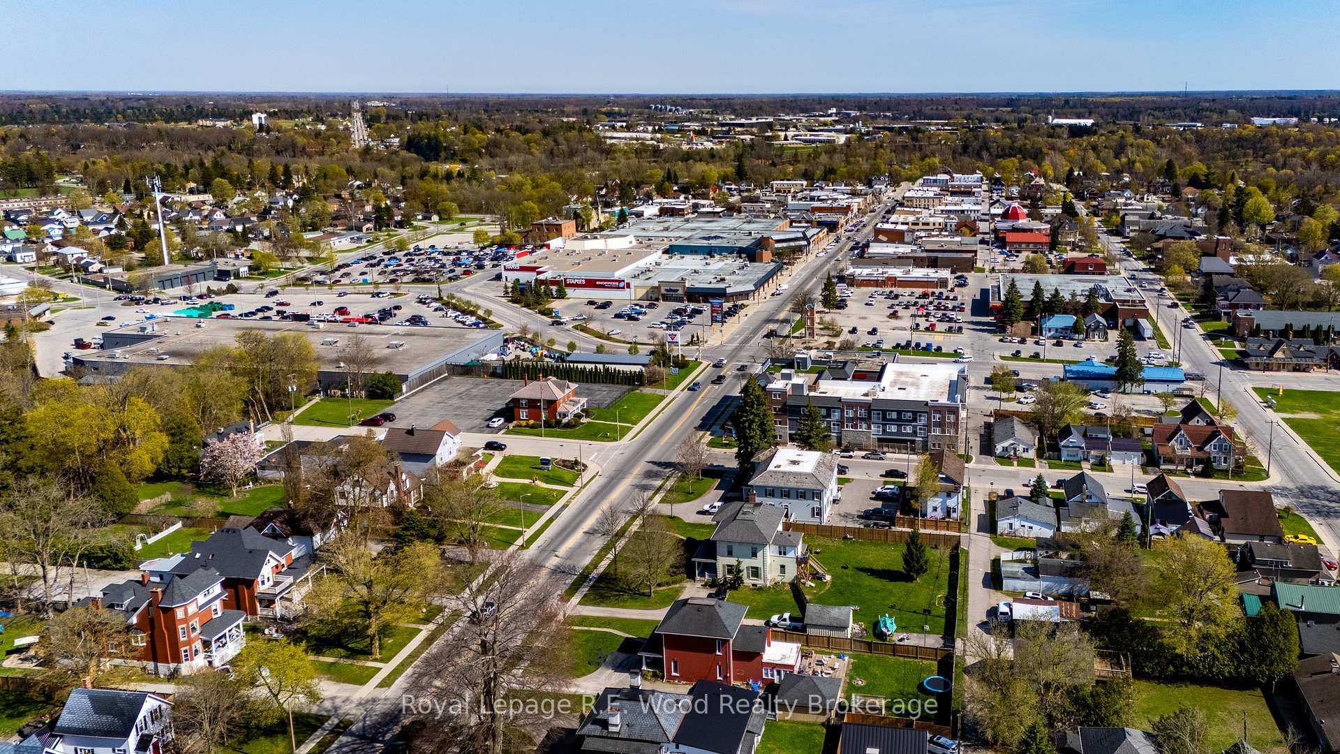 Photo 12 of 267-273 Broadway, Tillsonburg — HOMEH