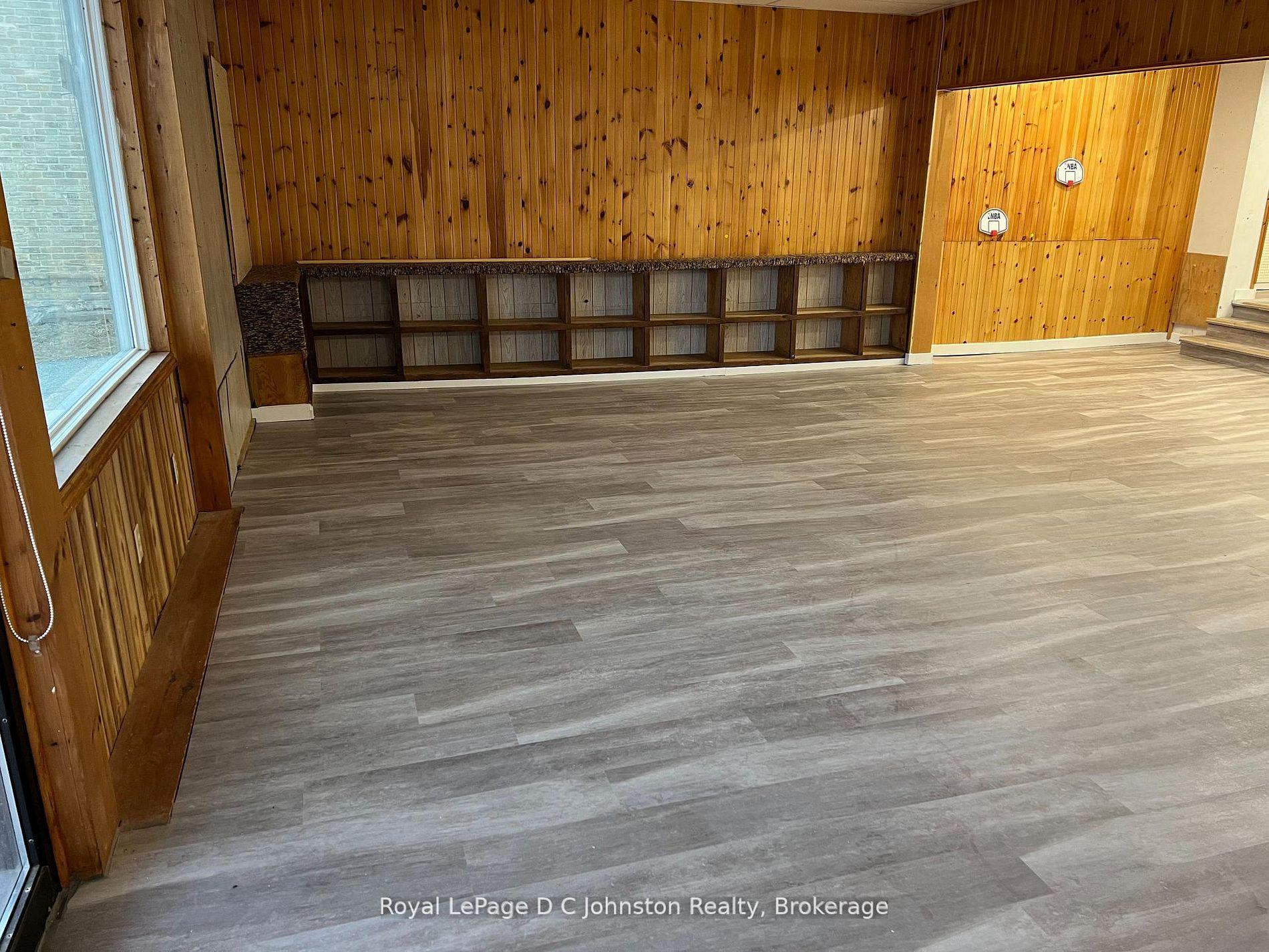 Photo 19 of 3643 21 Highway, Kincardine — HOMEH