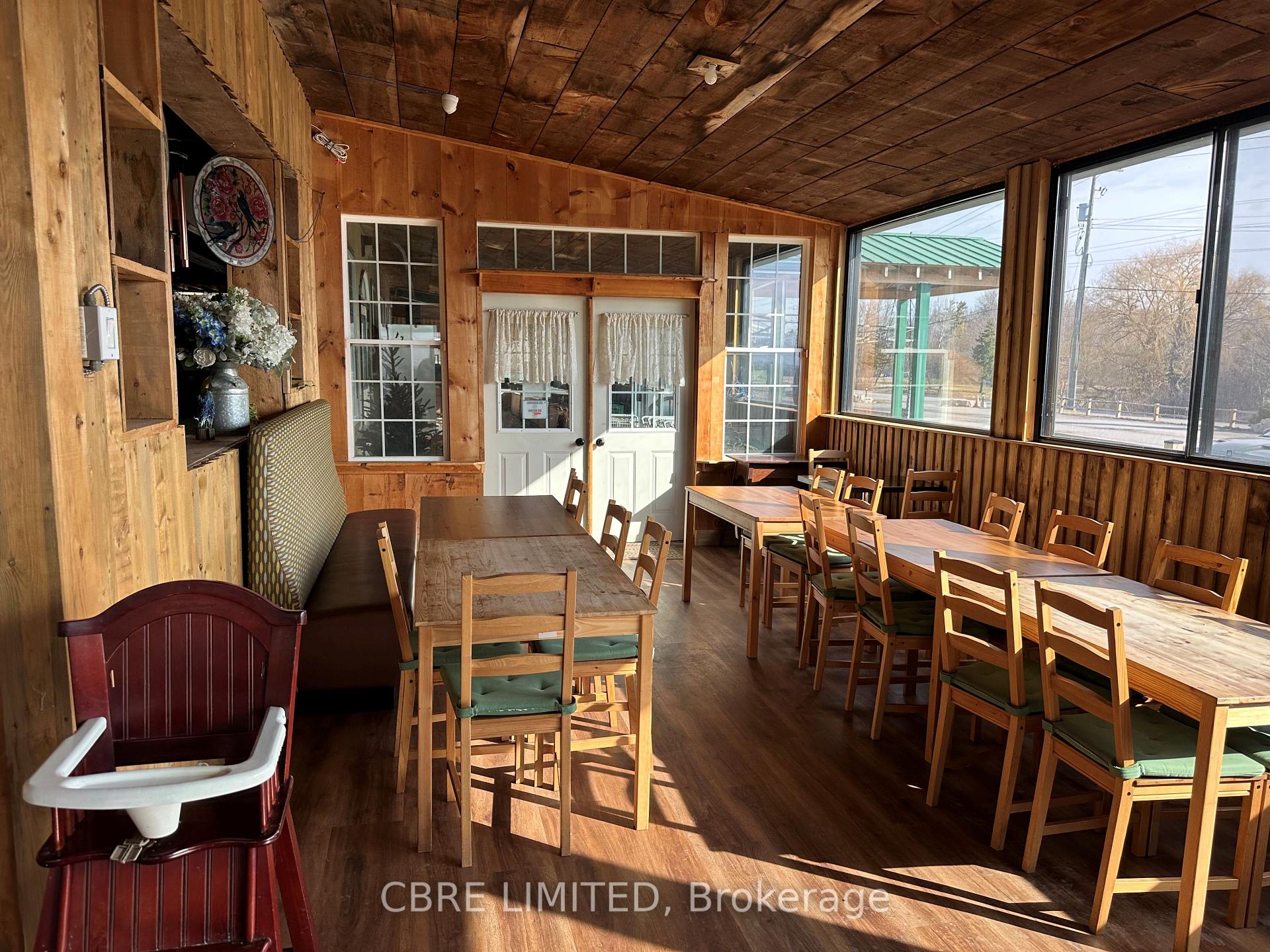 Photo 3 of 533 Millgrove Side Road, Hamilton, Rural Flamborough — HOMEH