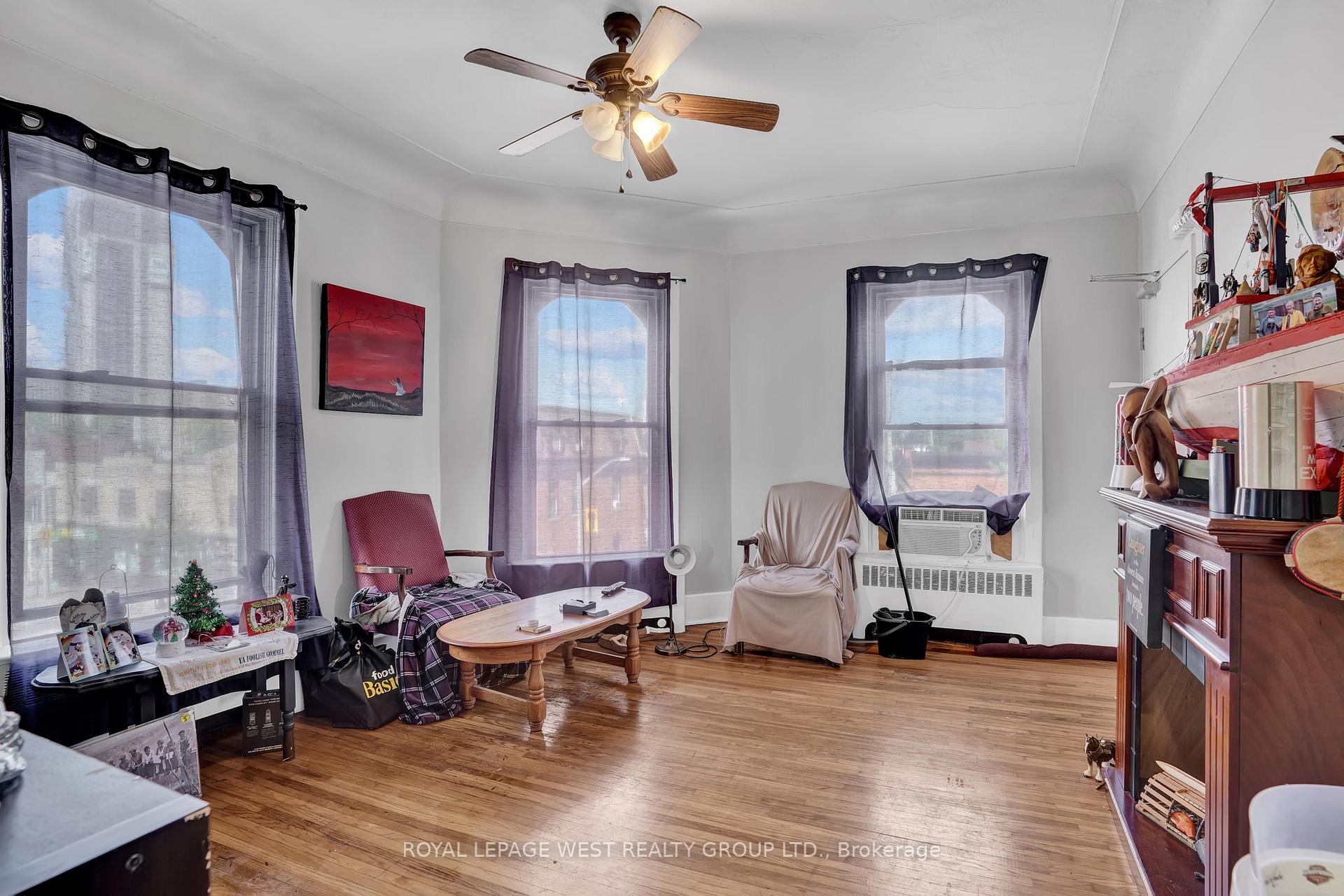 Photo 11 of 174 John Street S, Hamilton, Corktown — HOMEH