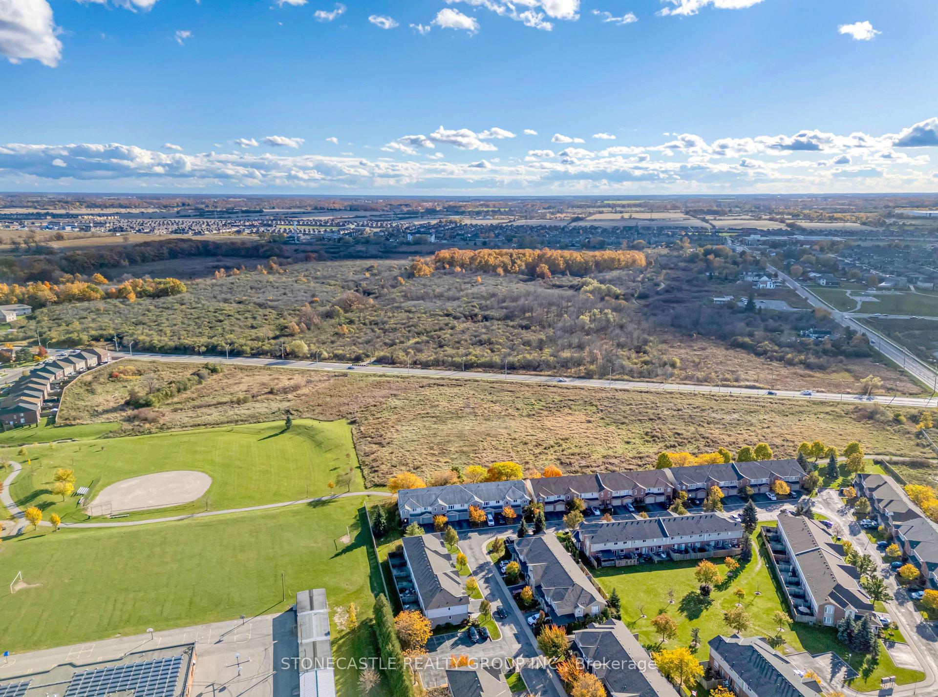 Photo 11 of 390 Highland Road W, Hamilton, Stoney Creek Mountain — HOMEH