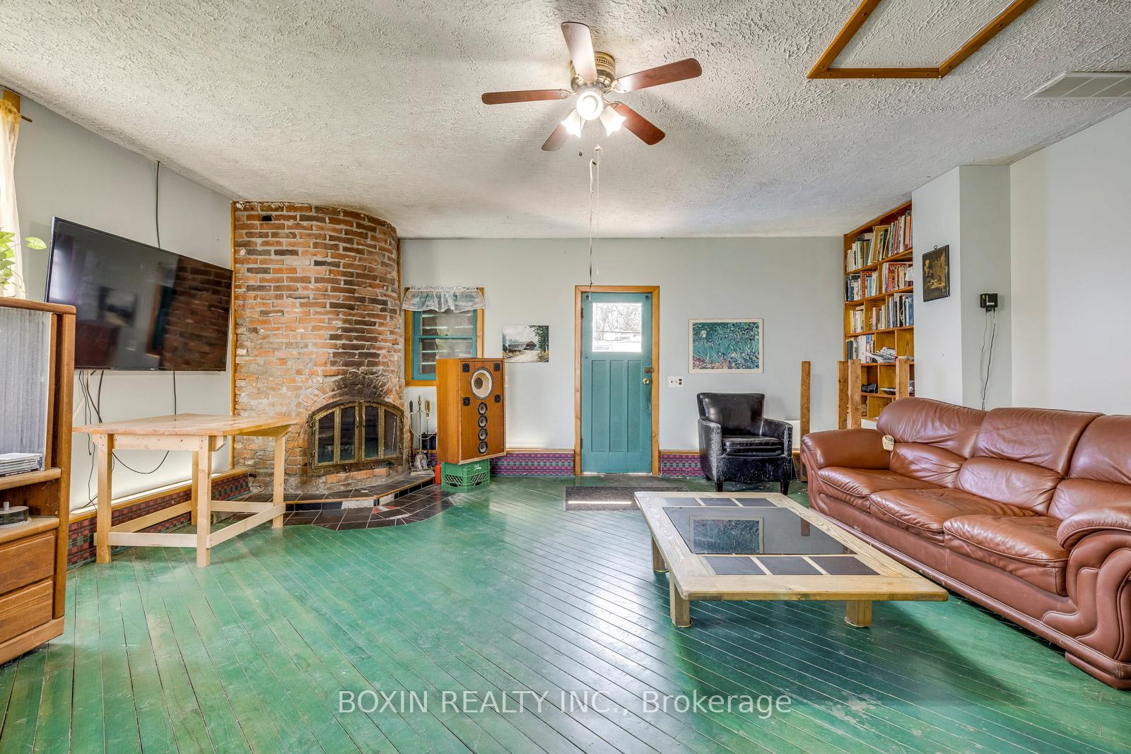 Photo 18 of 1475 Lakeshore Road, Haldimand — HOMEH