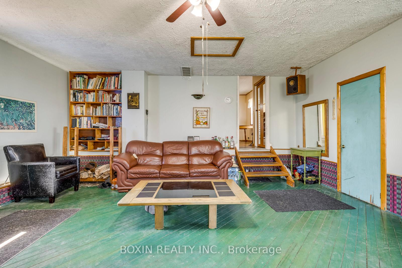 Photo 19 of 1475 Lakeshore Road, Haldimand — HOMEH
