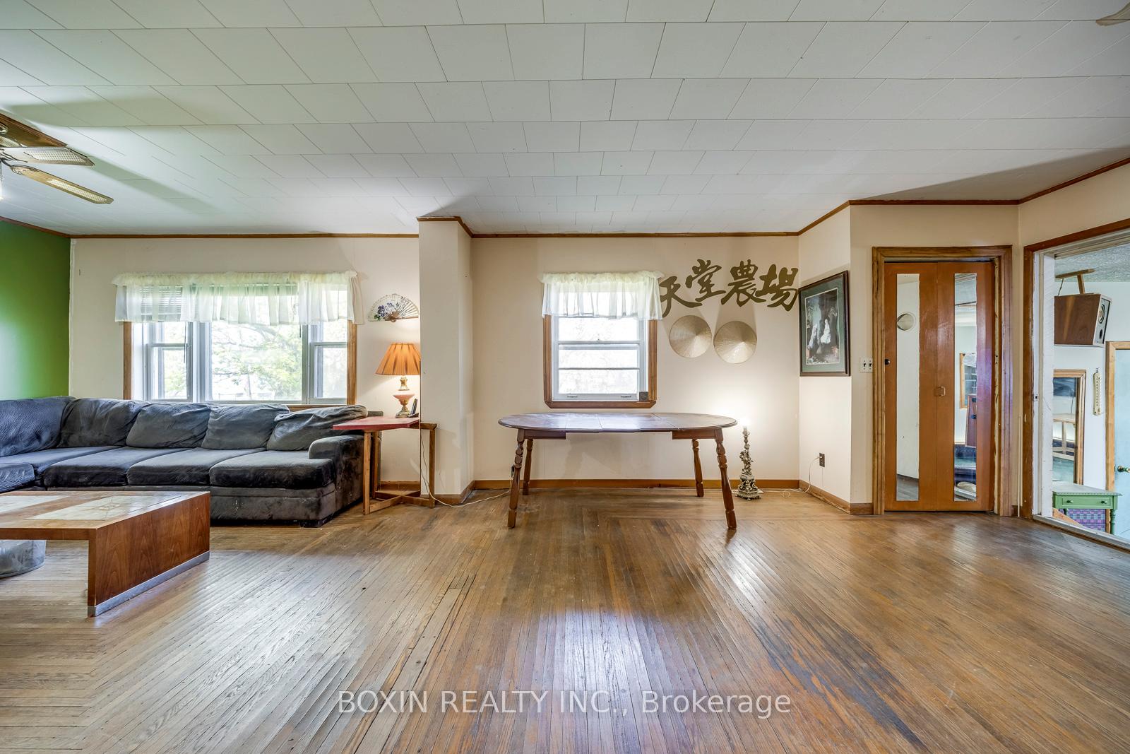 Photo 23 of 1475 Lakeshore Road, Haldimand — HOMEH