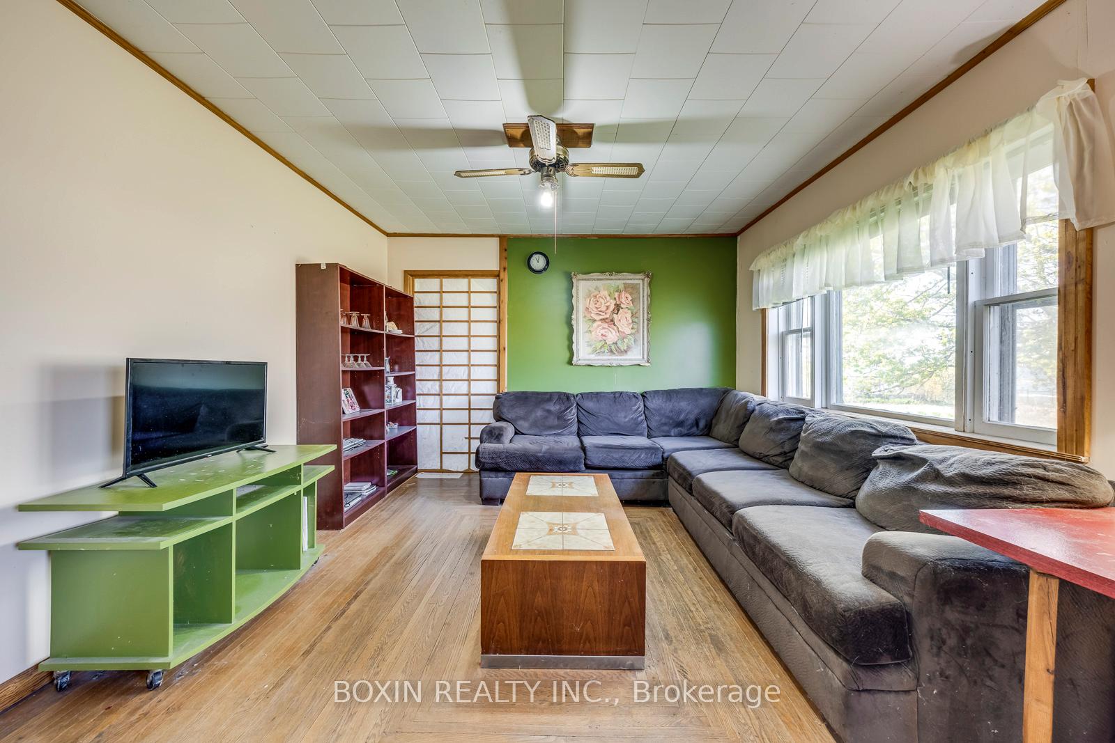 Photo 24 of 1475 Lakeshore Road, Haldimand — HOMEH
