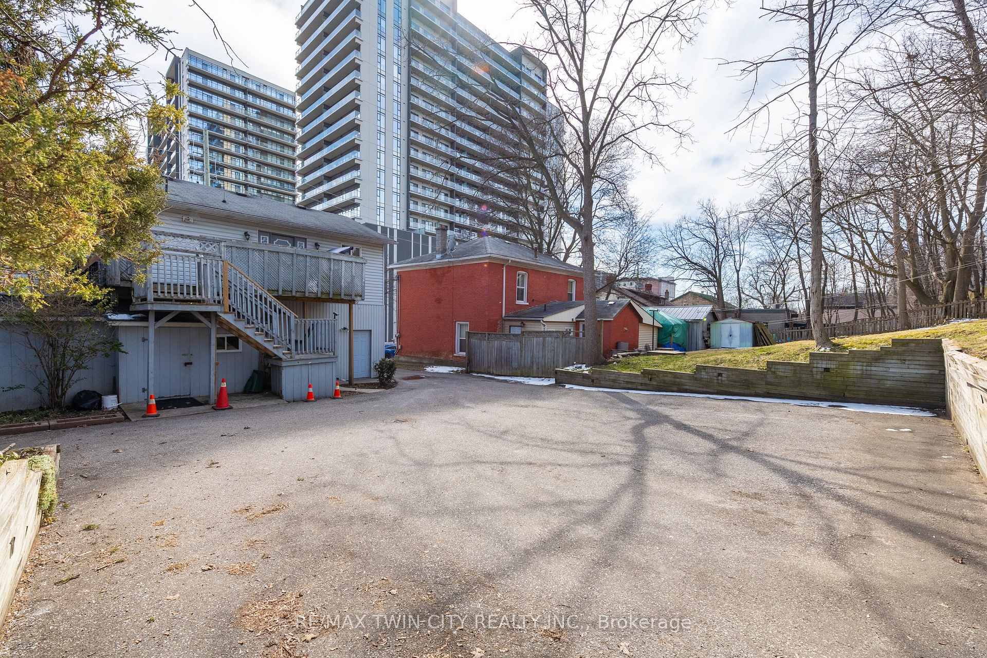 Photo 35 of 10 Glebe Street E, Cambridge — HOMEH