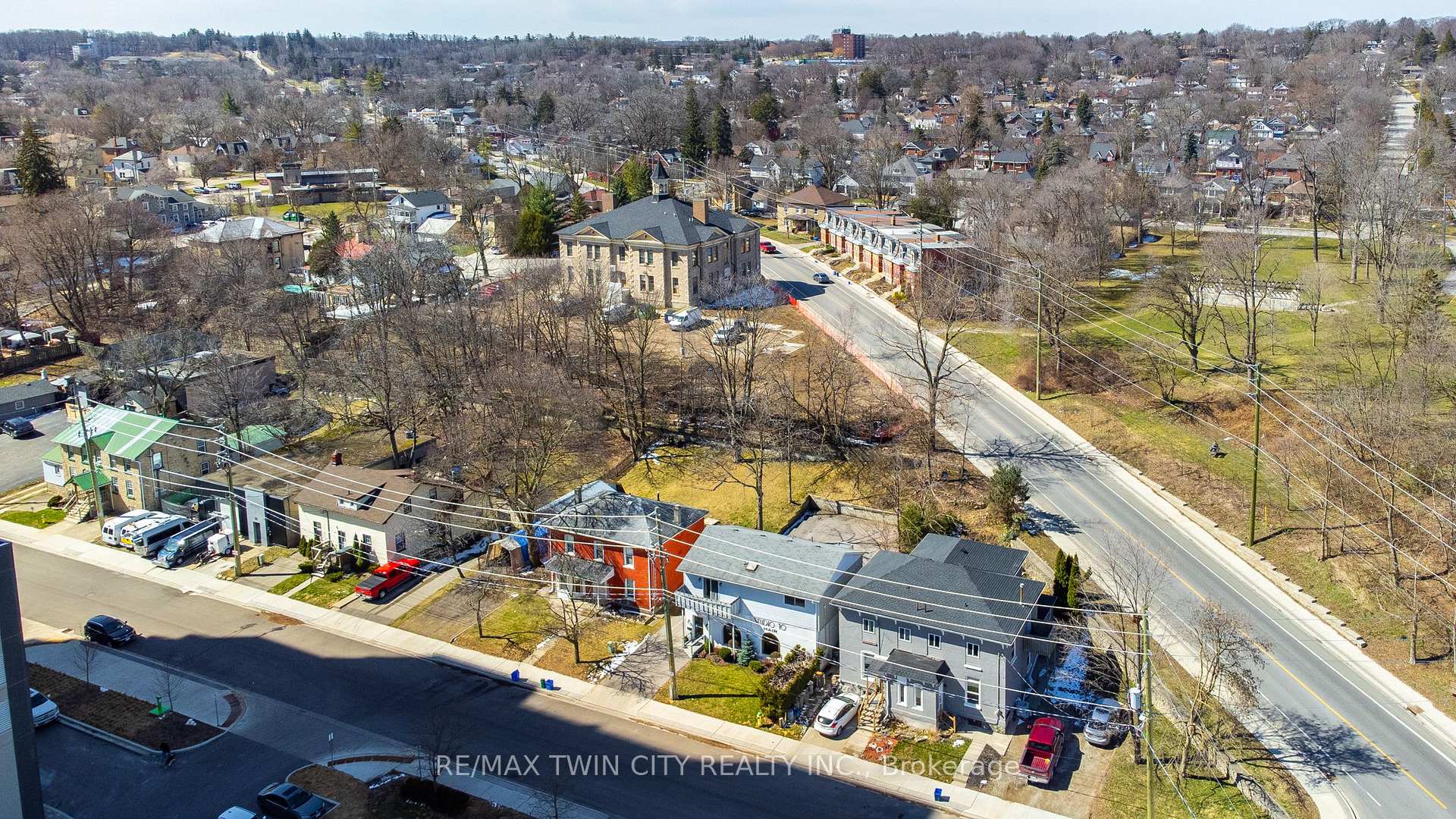 Photo 40 of 10 Glebe Street E, Cambridge — HOMEH