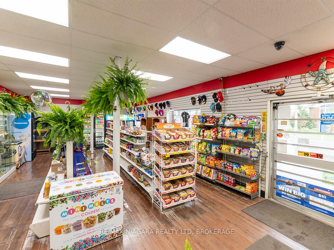 Photo 11 of 481 Main Street W, Port Colborne, Main Street — HOMEH