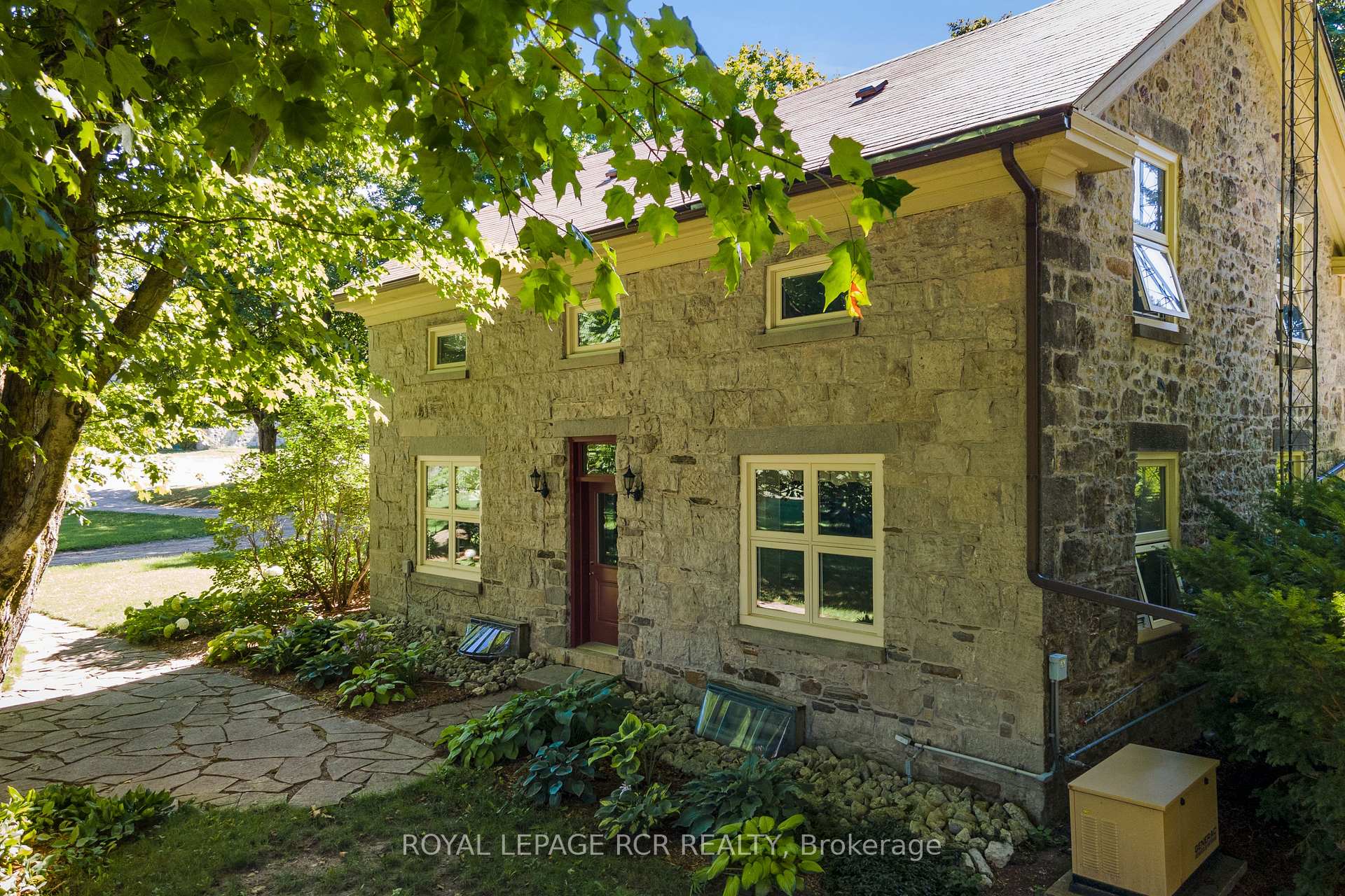 Photo 6 of 6122 Ninth Line, Erin, Rural Erin — HOMEH