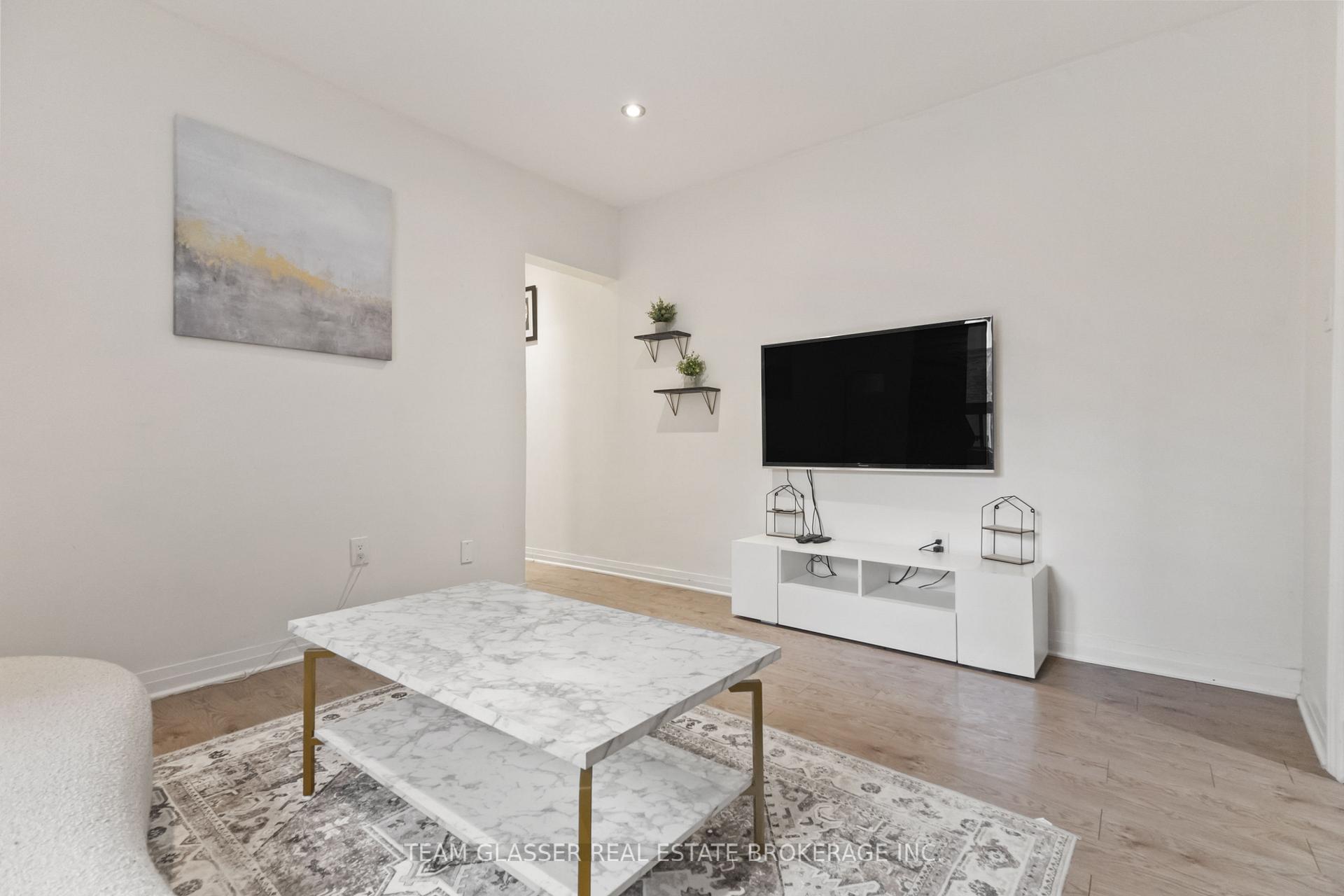 Photo 7 of 342 Richmond Street, London, East K — HOMEH