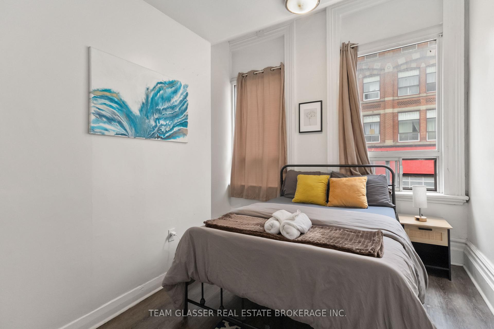 Photo 14 of 342 Richmond Street, London, East K — HOMEH