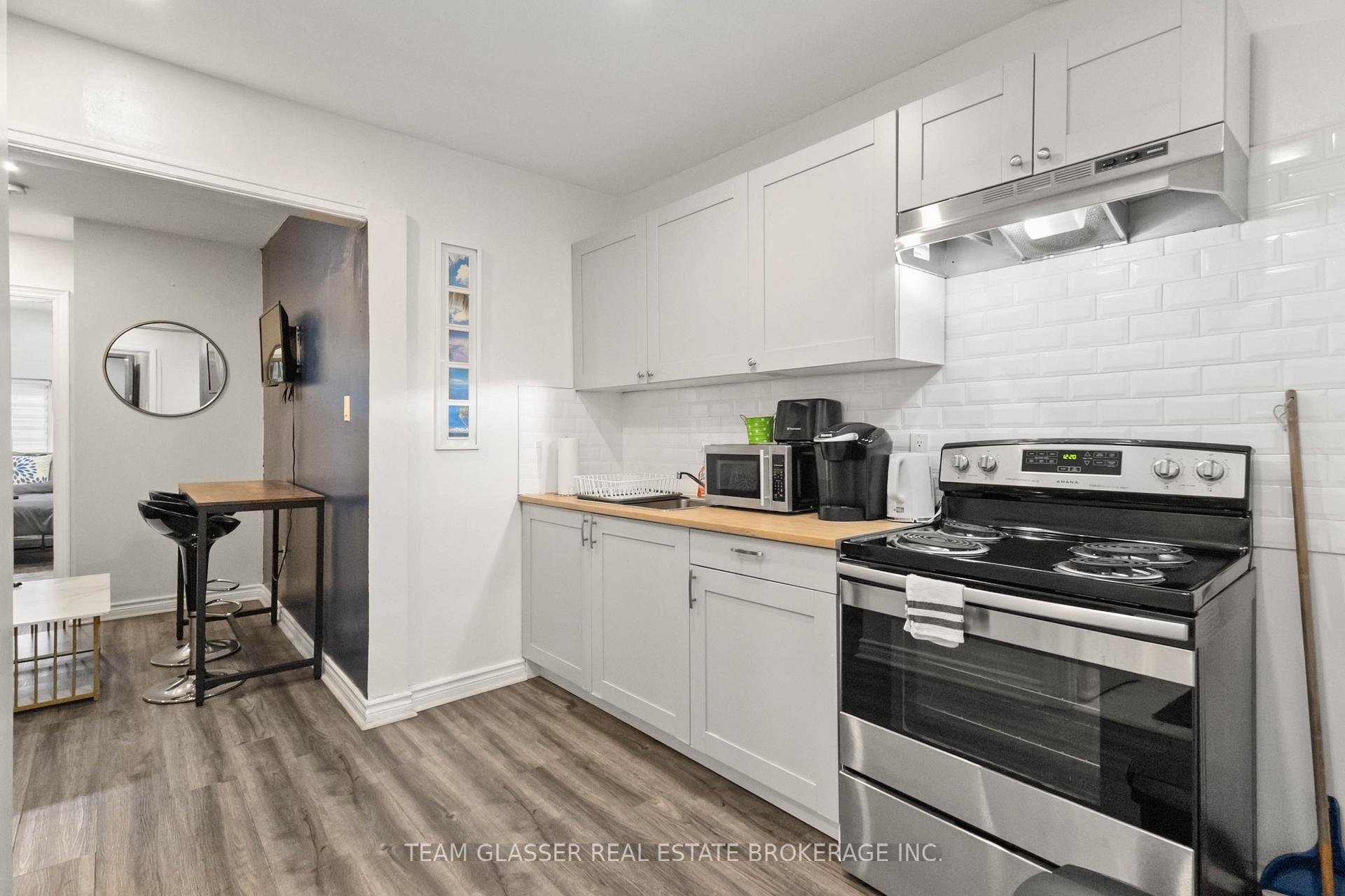 Photo 18 of 342 Richmond Street, London, East K — HOMEH