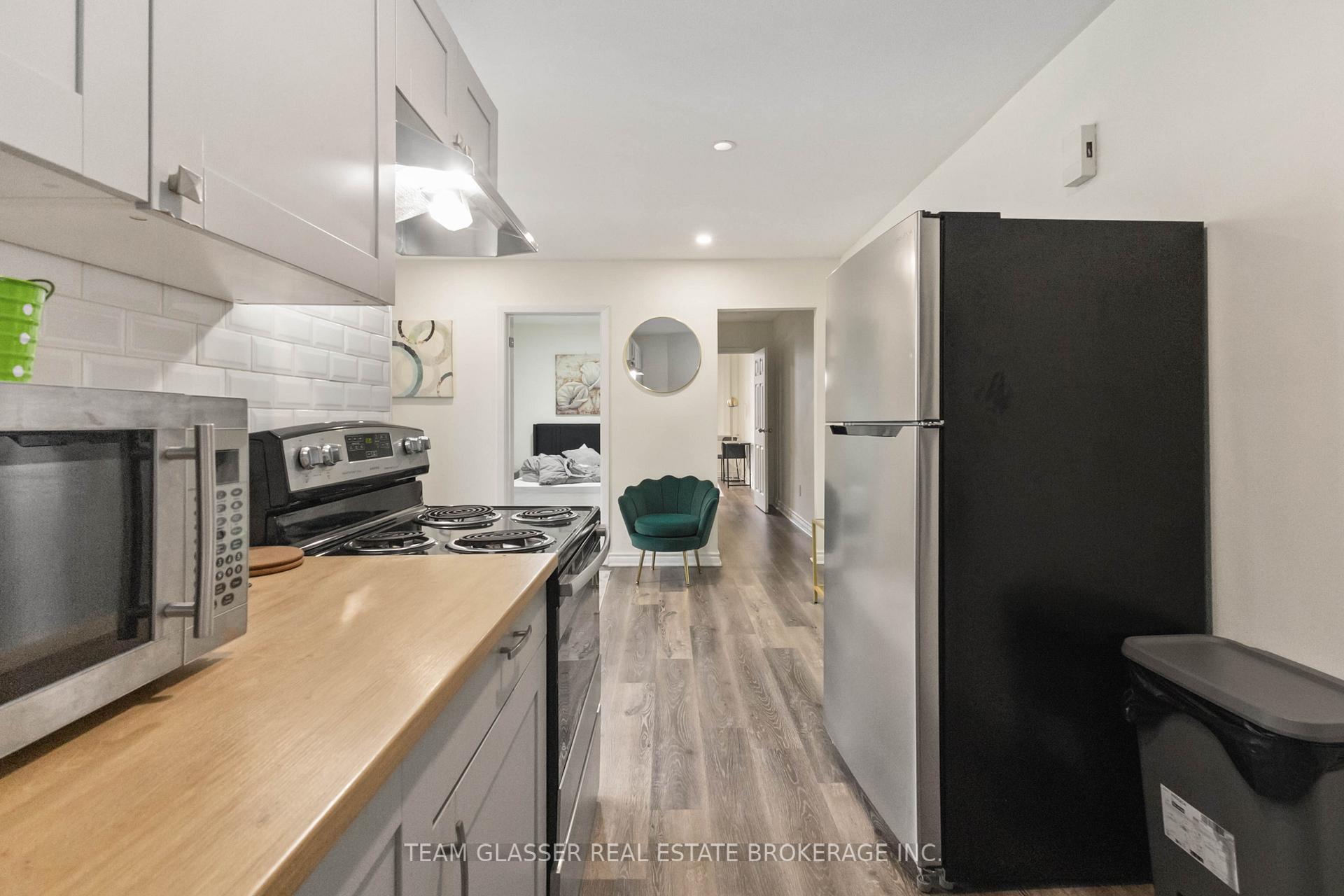 Photo 25 of 342 Richmond Street, London, East K — HOMEH