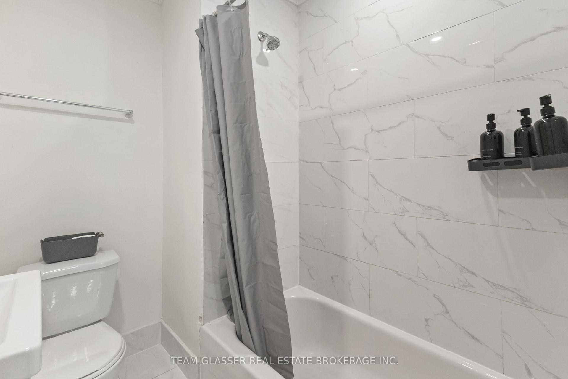 Photo 31 of 342 Richmond Street, London, East K — HOMEH