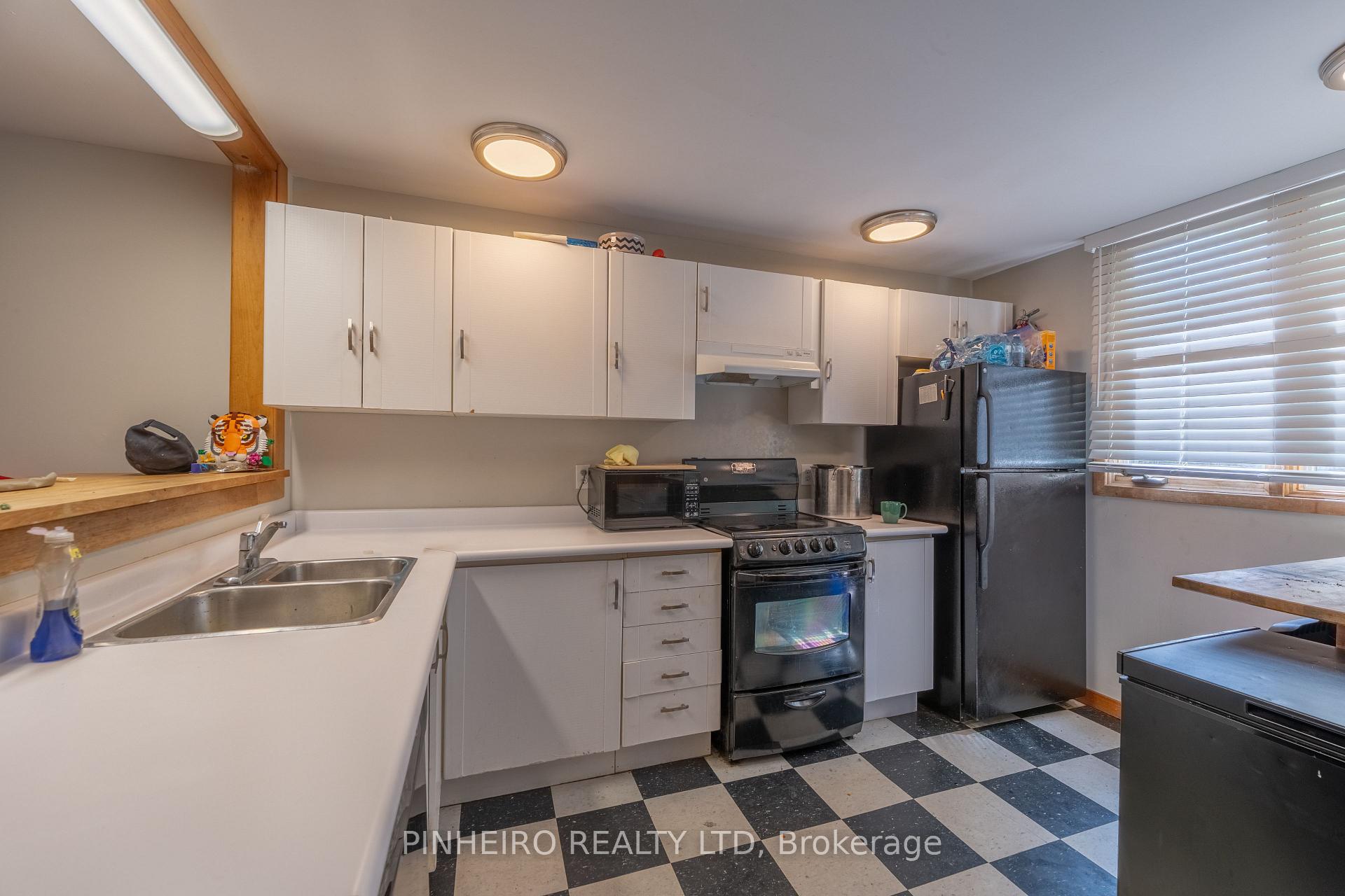 Photo 37 of 369 Hamilton Road, London, East L — HOMEH