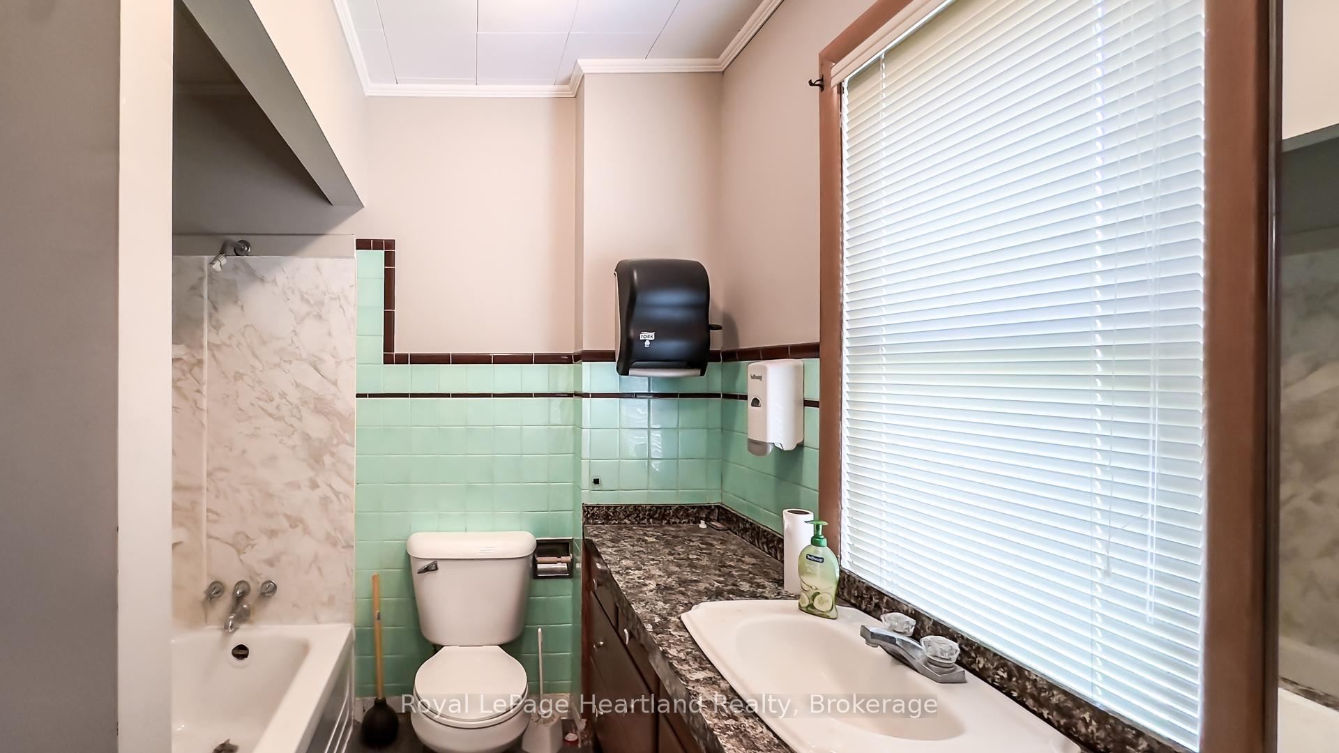 Photo 16 of 401 Queen Street, North Huron, Blyth — HOMEH