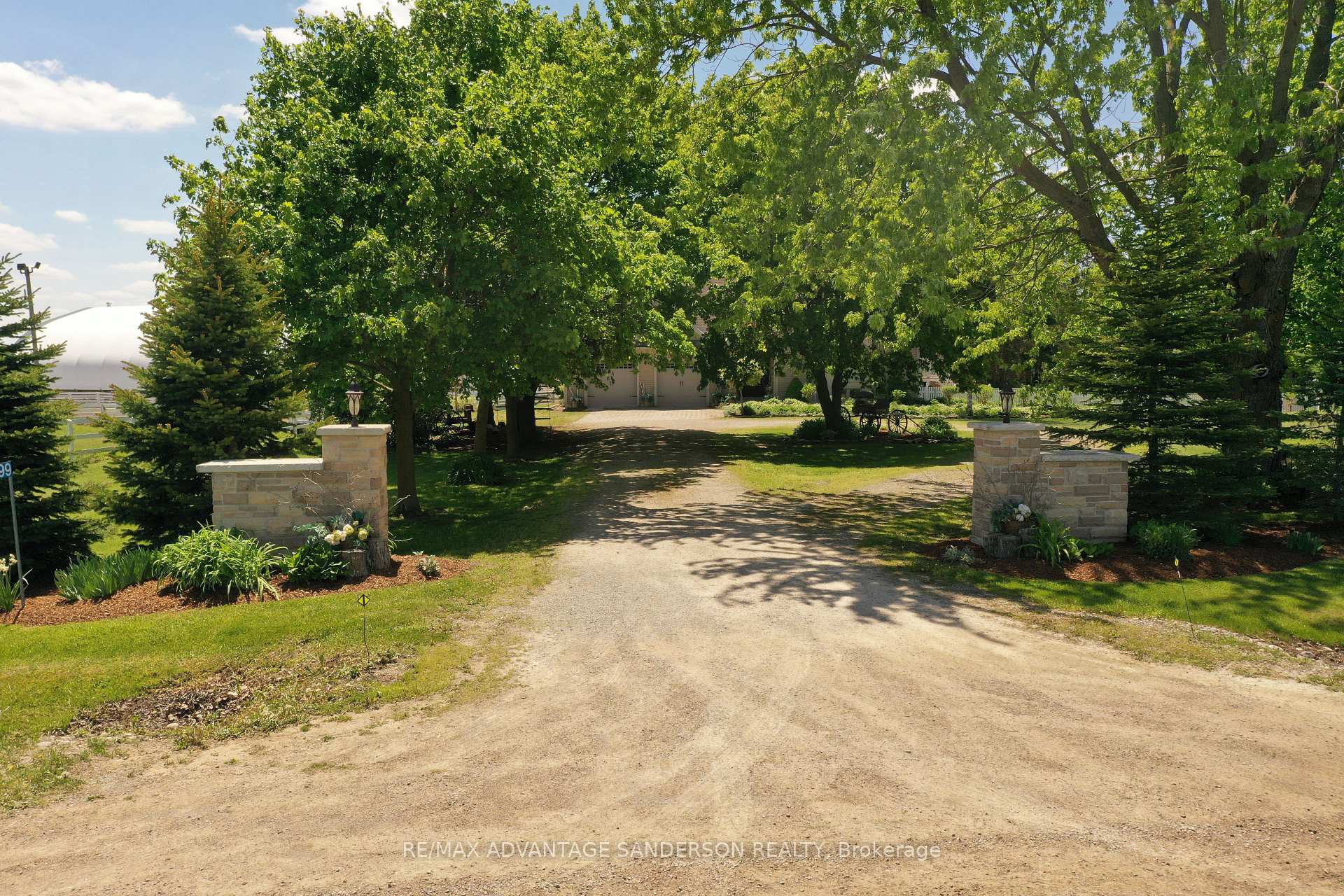 Photo 21 of 4099 McIntosh Drive, North Middlesex, Parkhill — HOMEH