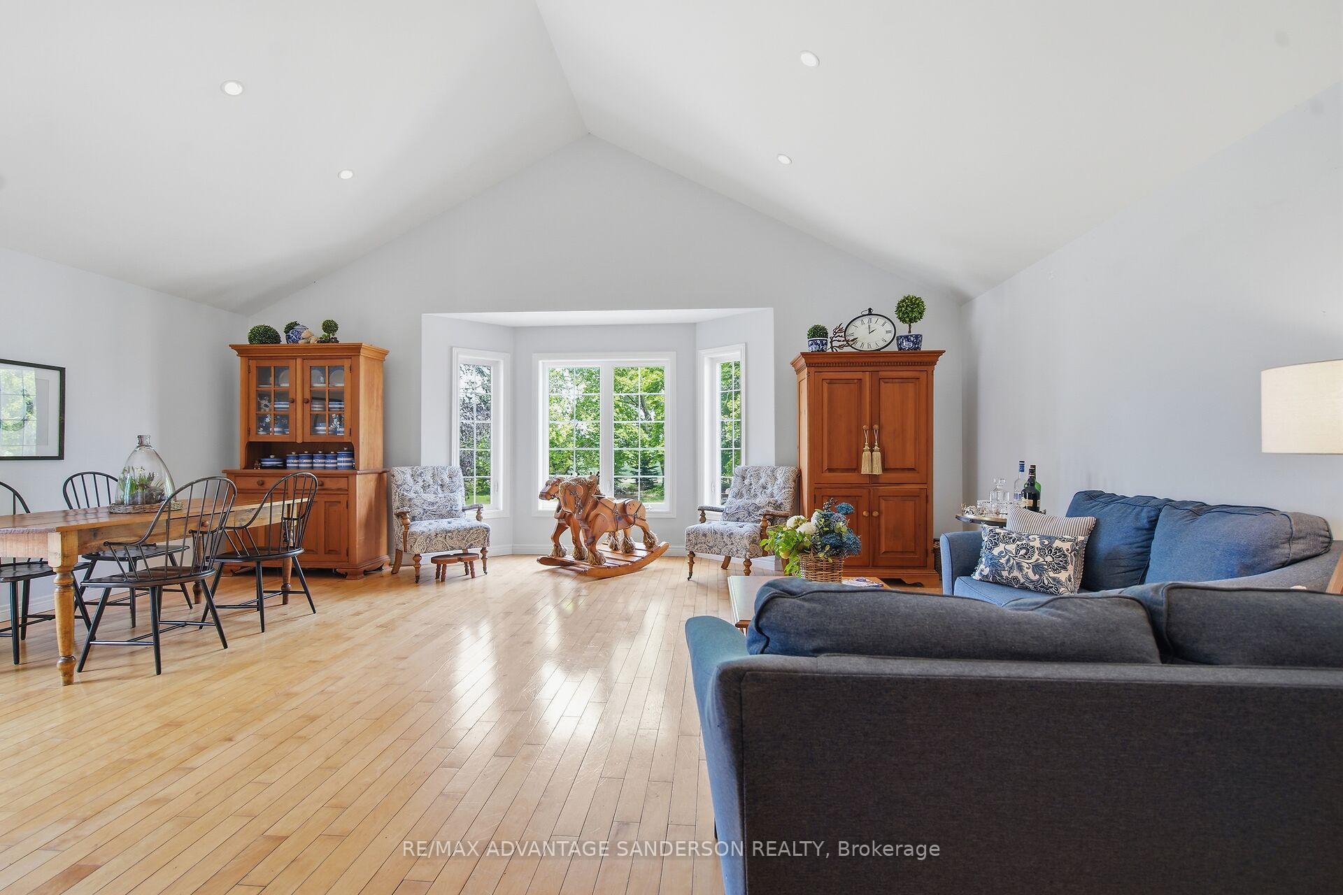Photo 26 of 4099 McIntosh Drive, North Middlesex, Parkhill — HOMEH