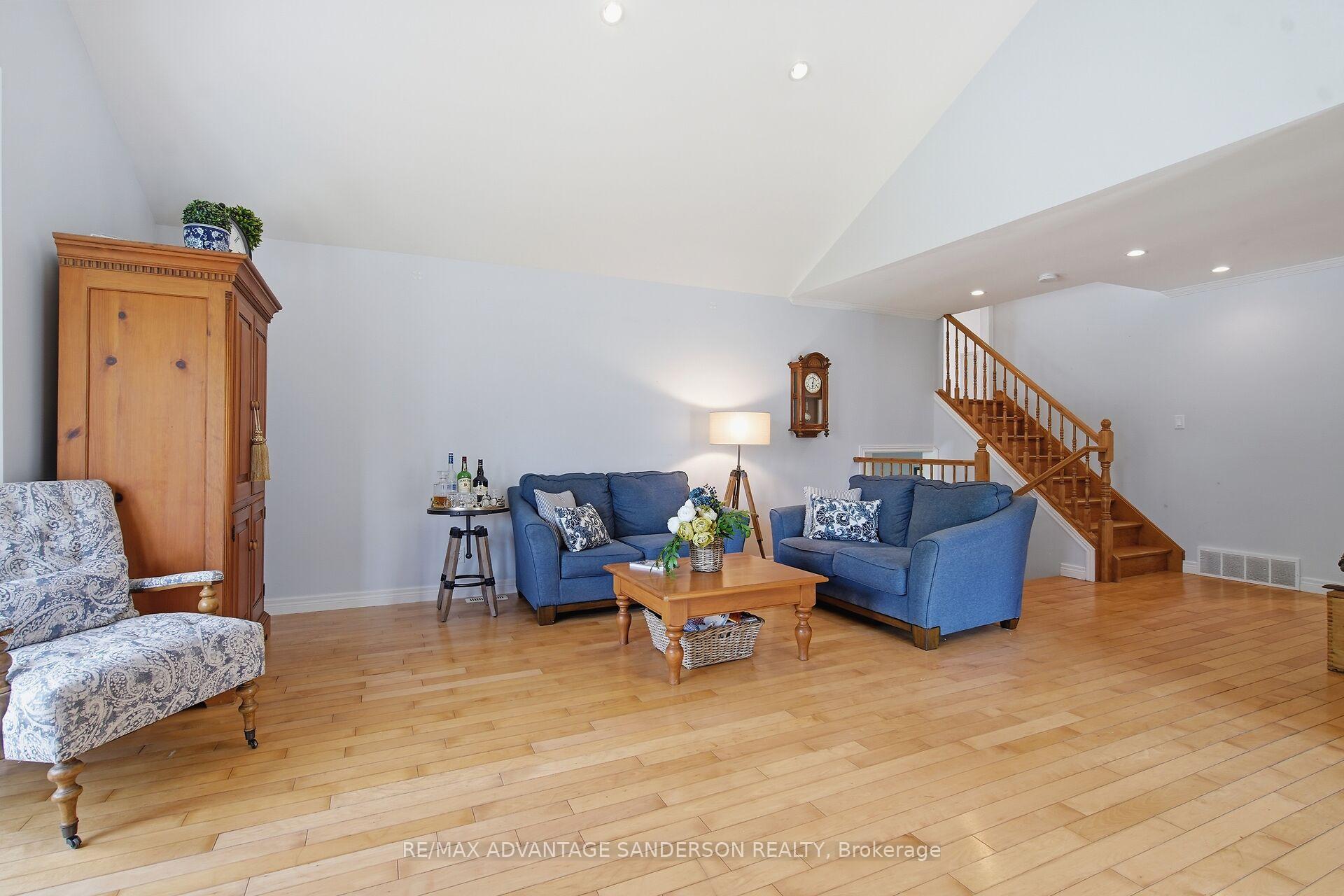 Photo 29 of 4099 McIntosh Drive, North Middlesex, Parkhill — HOMEH