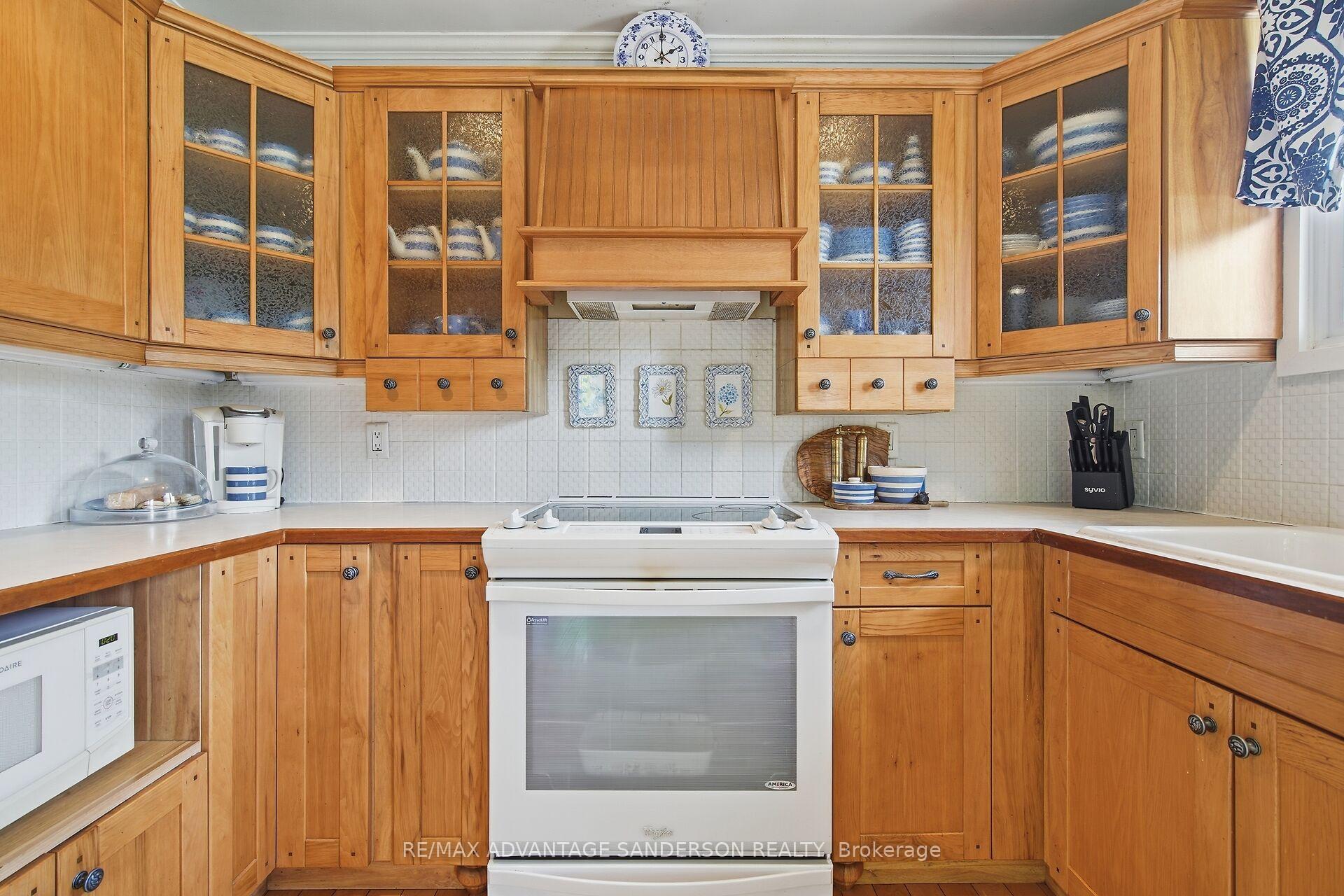 Photo 33 of 4099 McIntosh Drive, North Middlesex, Parkhill — HOMEH