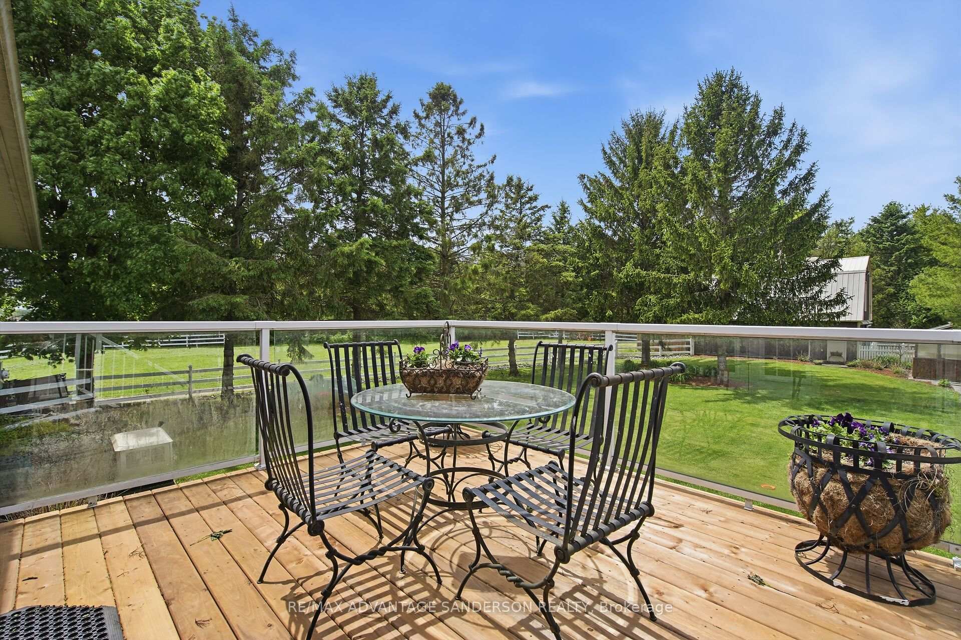 Photo 35 of 4099 McIntosh Drive, North Middlesex, Parkhill — HOMEH