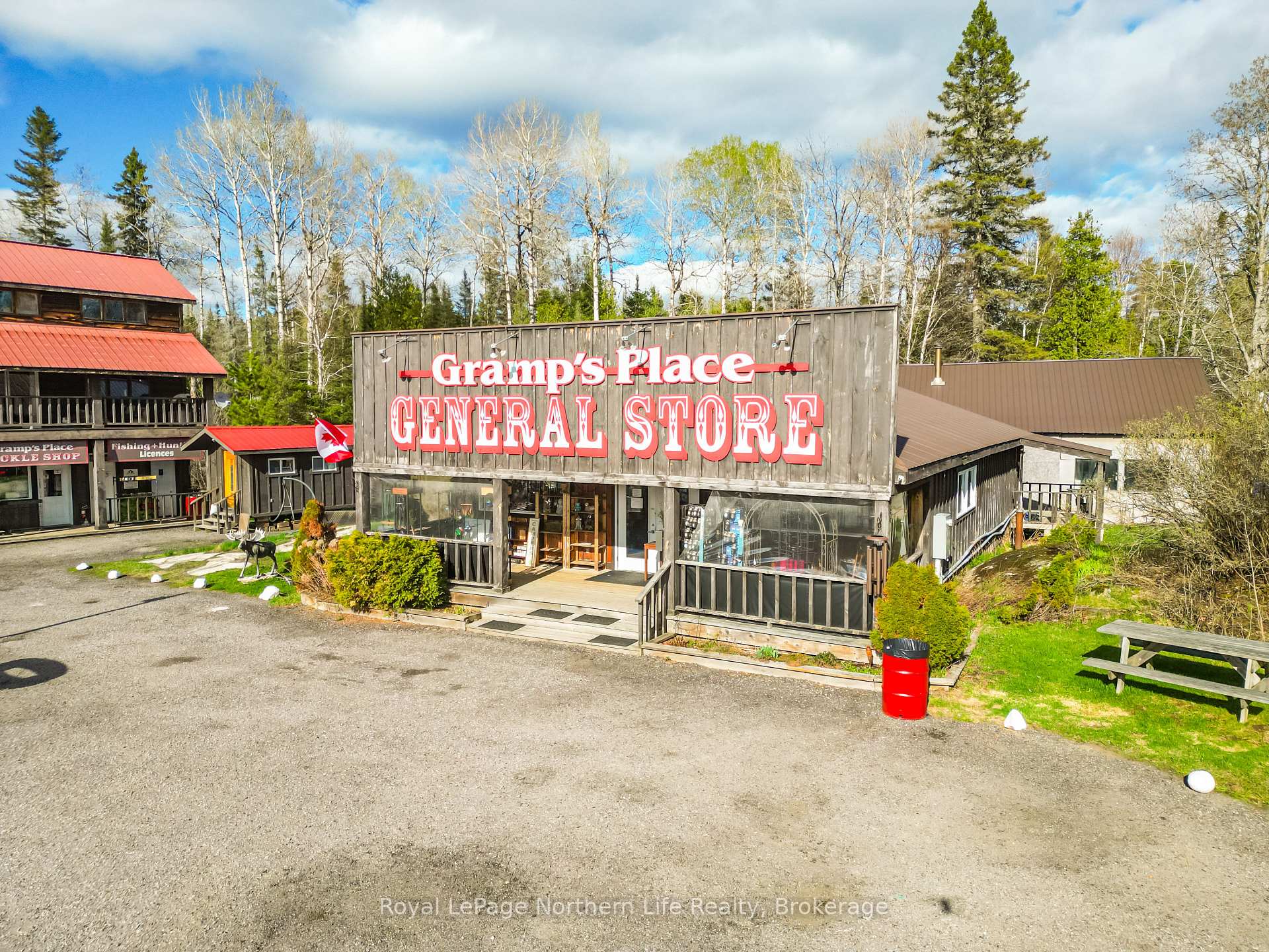Photo 4 of 4825 Highway 11, Temagami — HOMEH