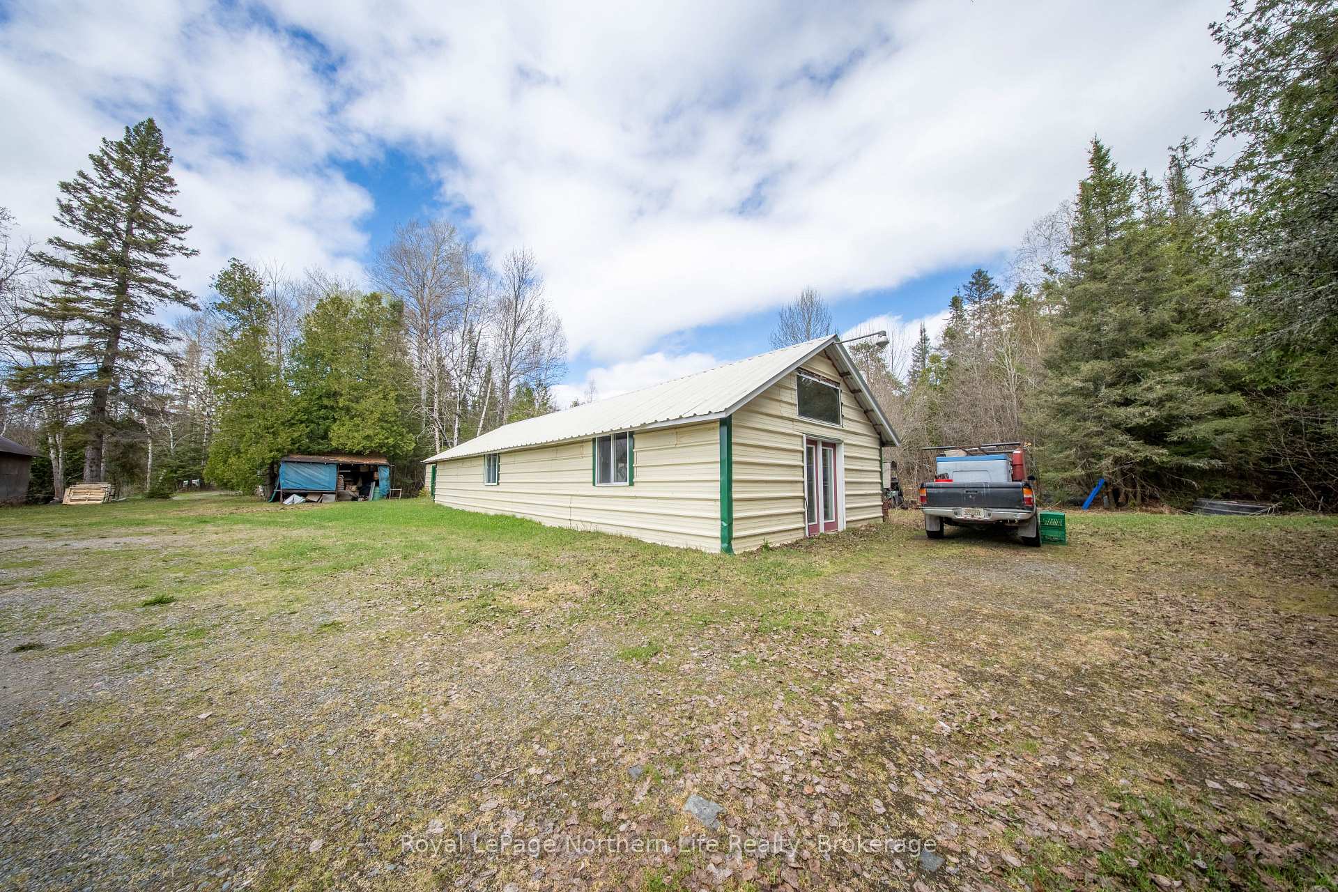 Photo 41 of 4825 Highway 11, Temagami — HOMEH